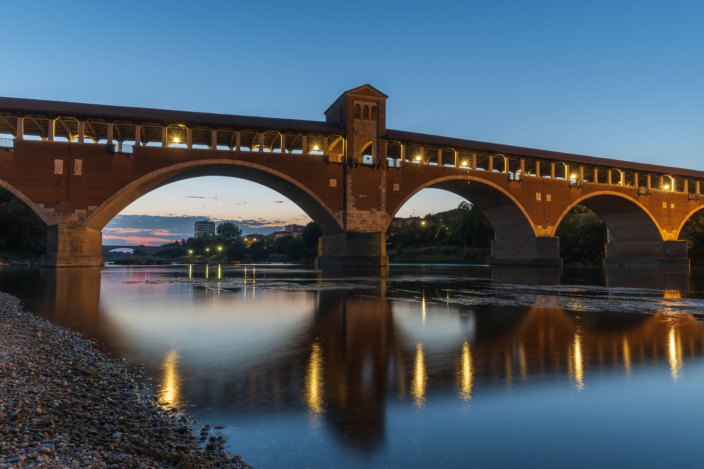 Ponte Coperto di Pavia al tramonto