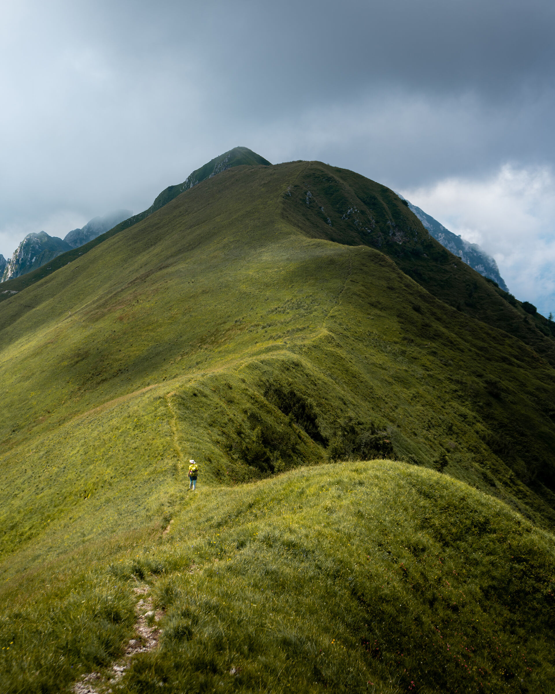 Ascent to Col Mat
