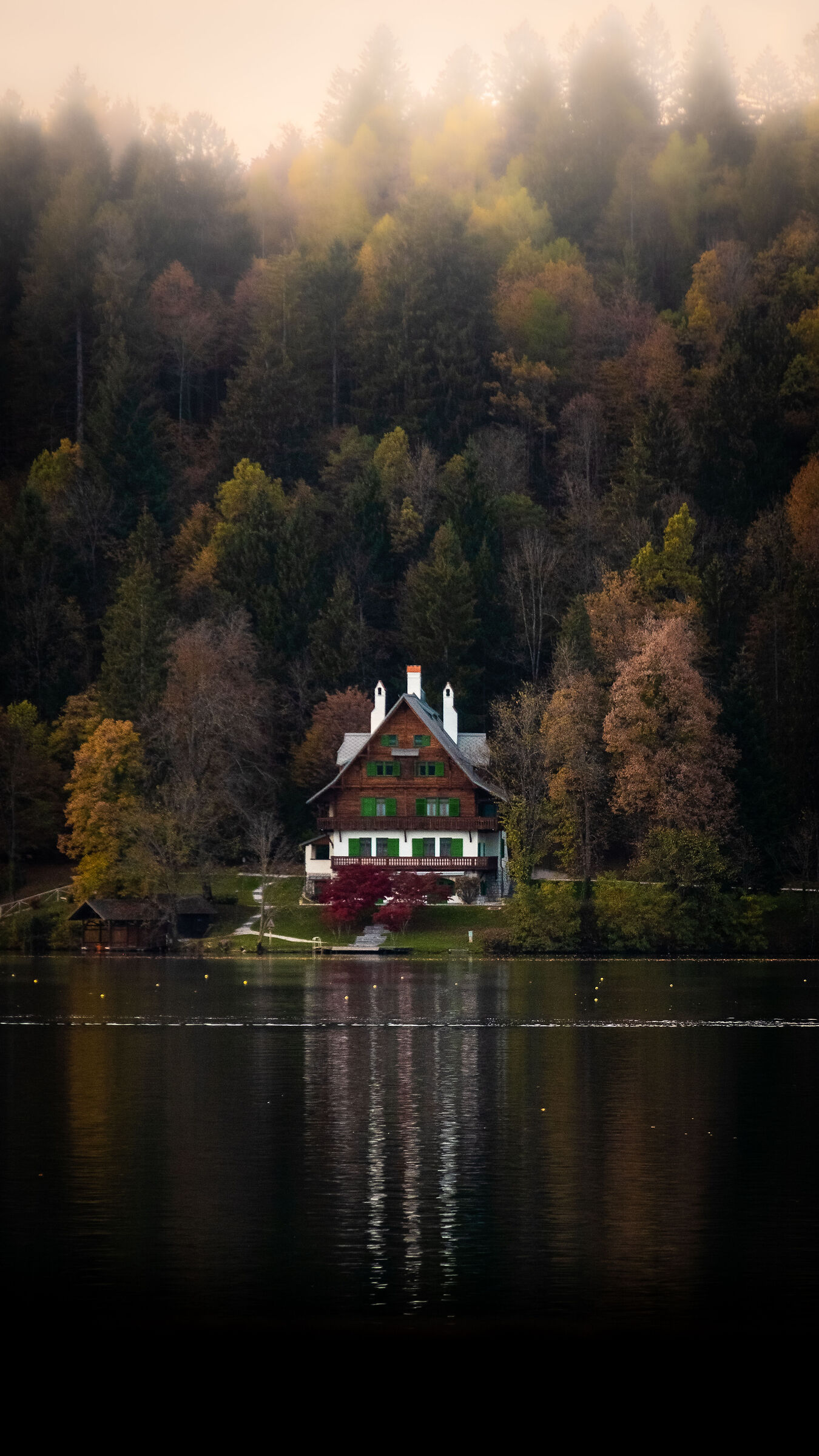 River lake