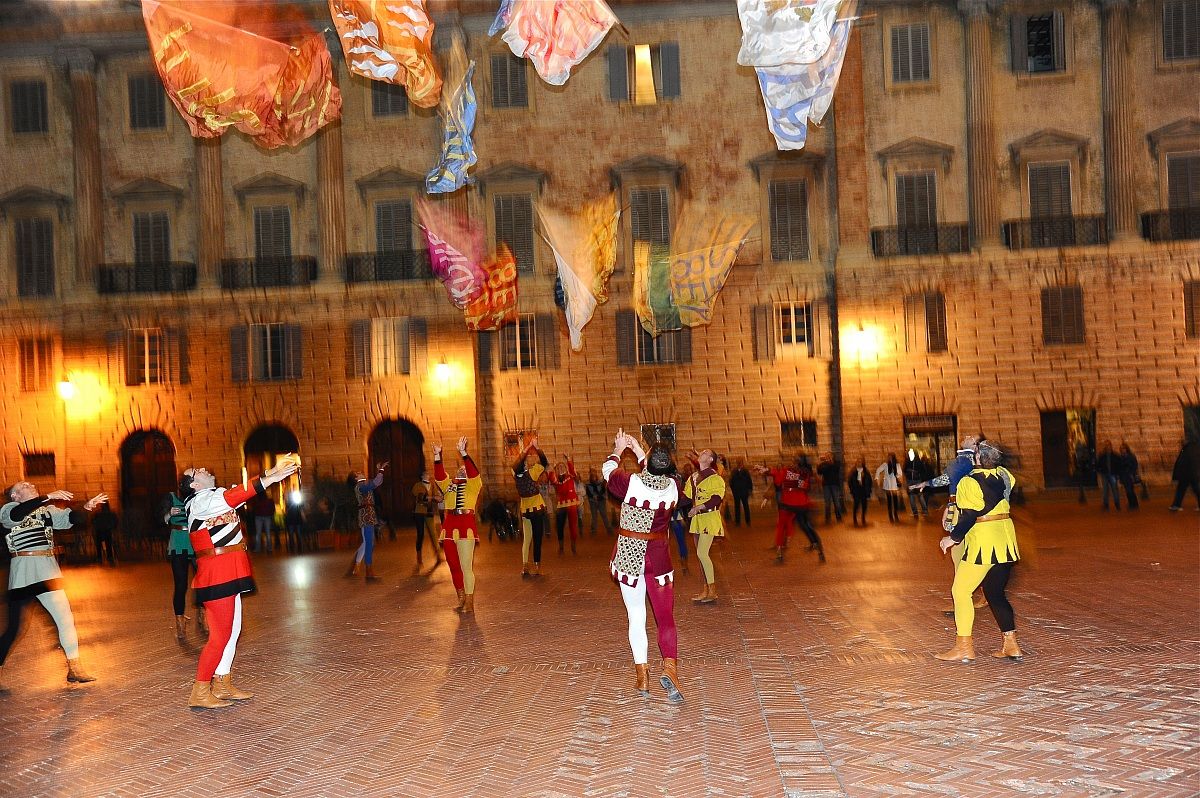 sbandieratori a Gubbio