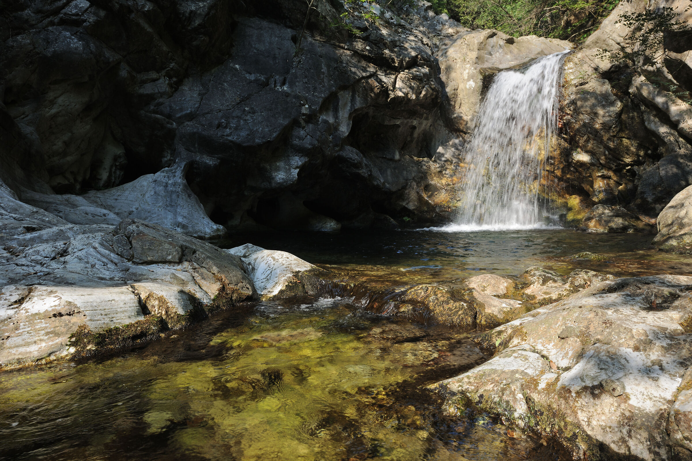 Excursion Grotta Rosa - Magisano 2
