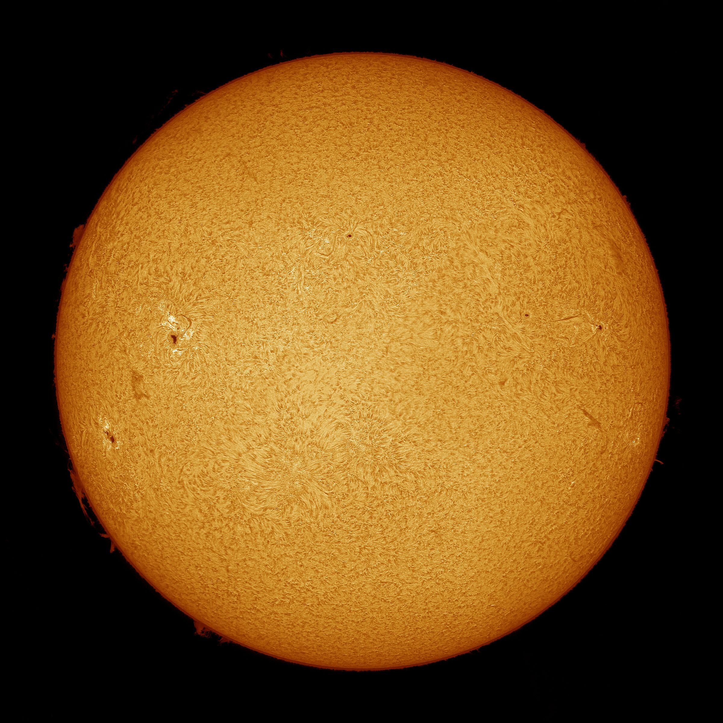 Sun in super resolute H-alpha!