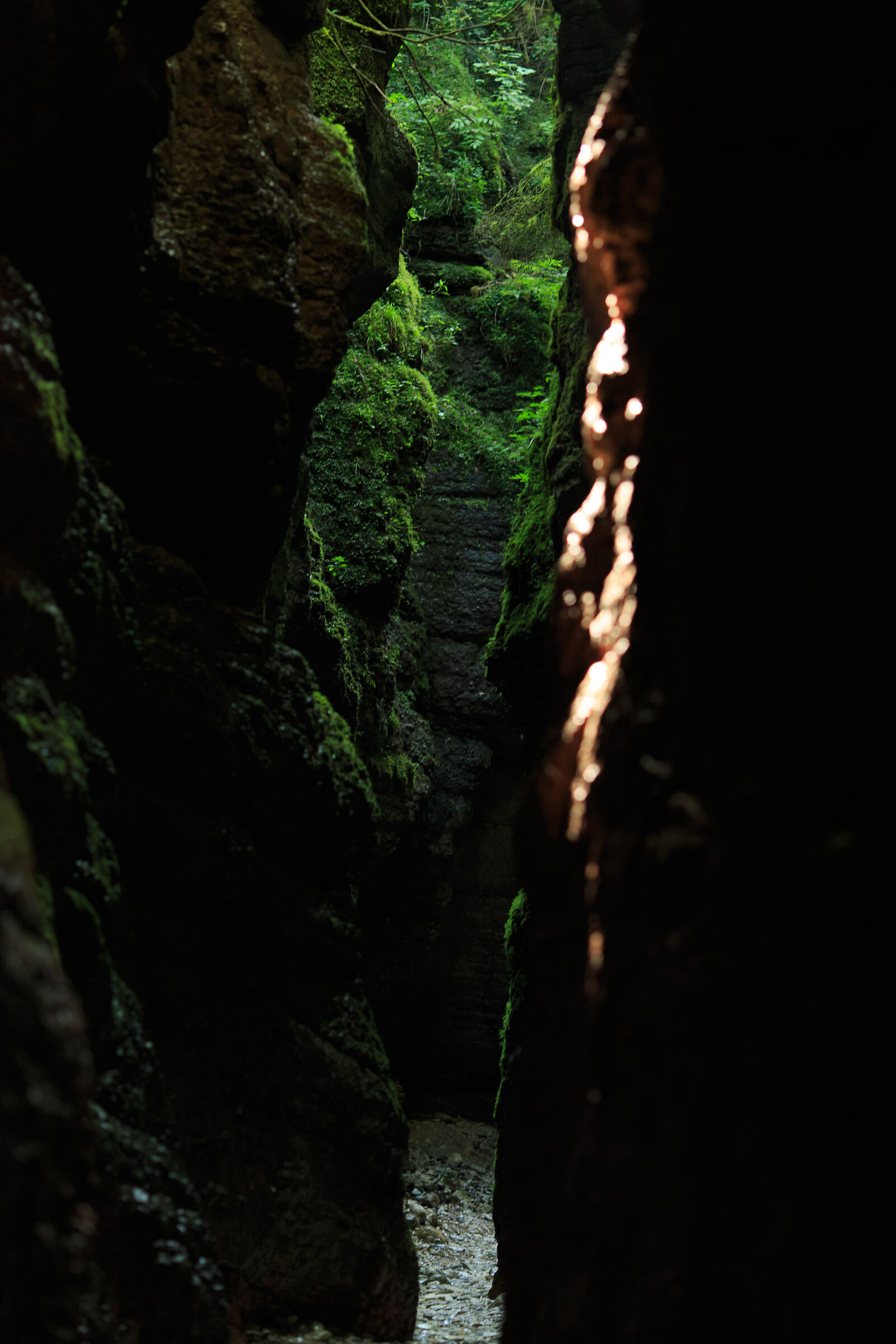 Natural tunnel