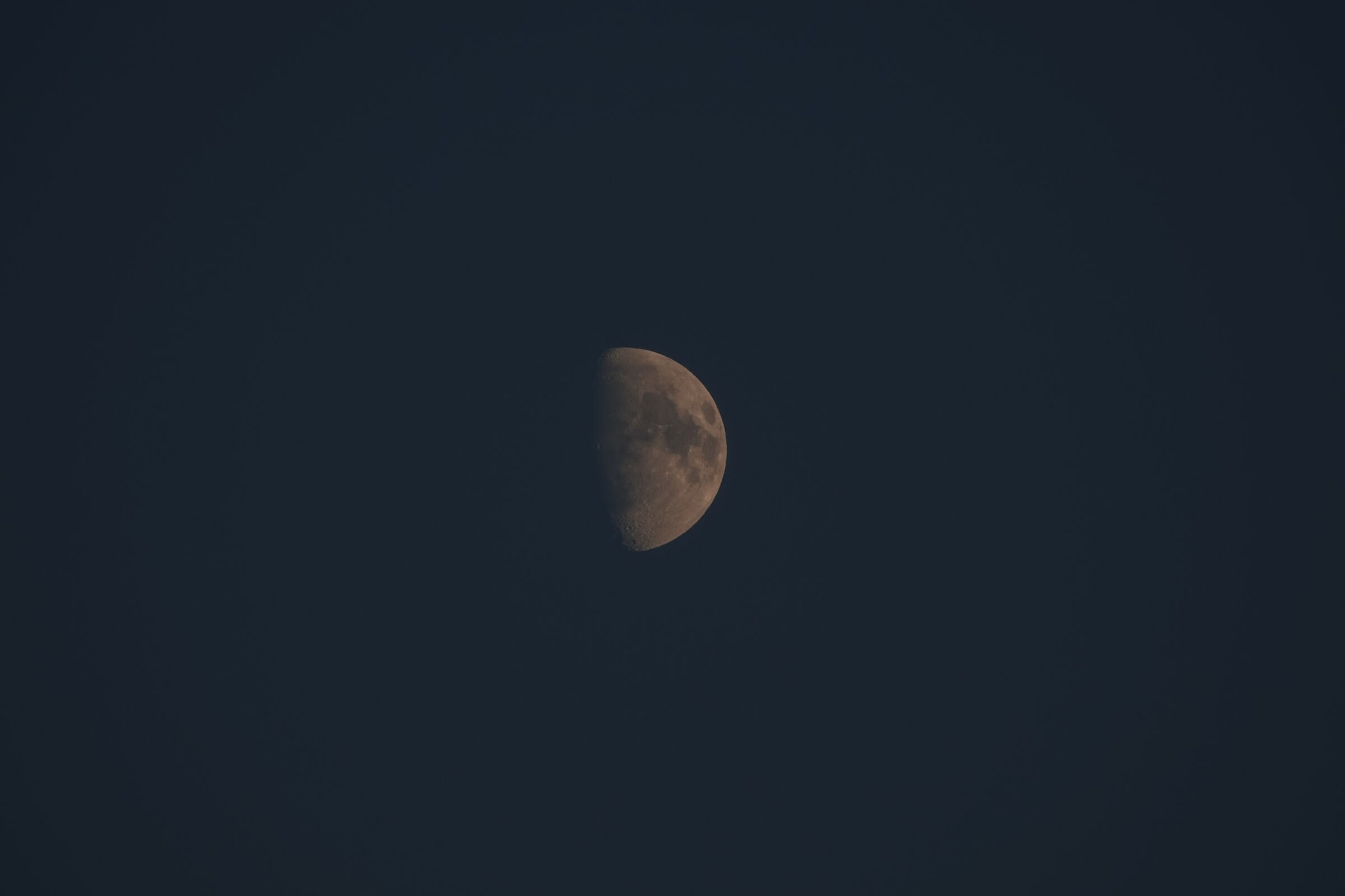 La Luna vien di notte..ma qua non è notte