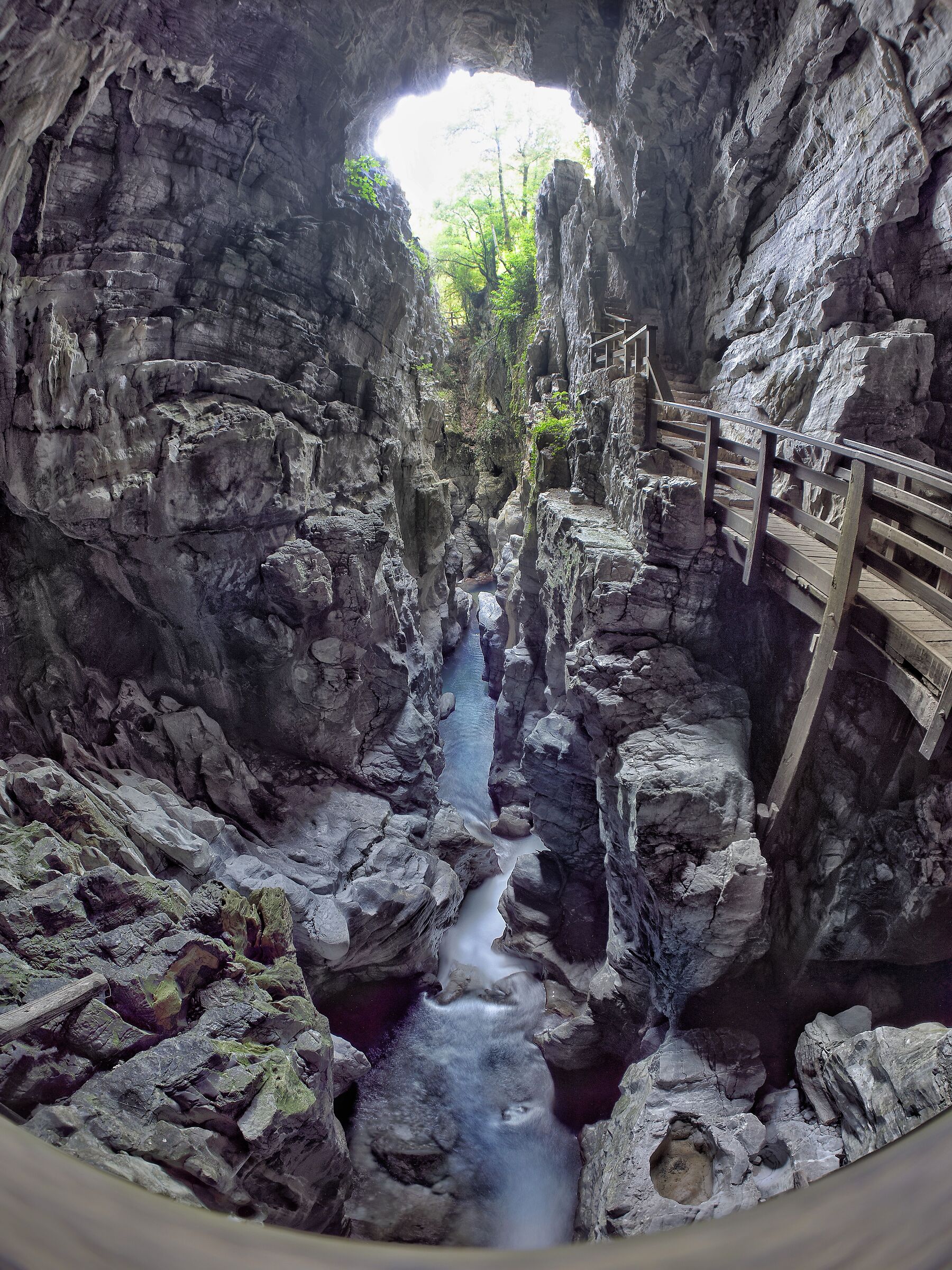 Bussento Caves with G9