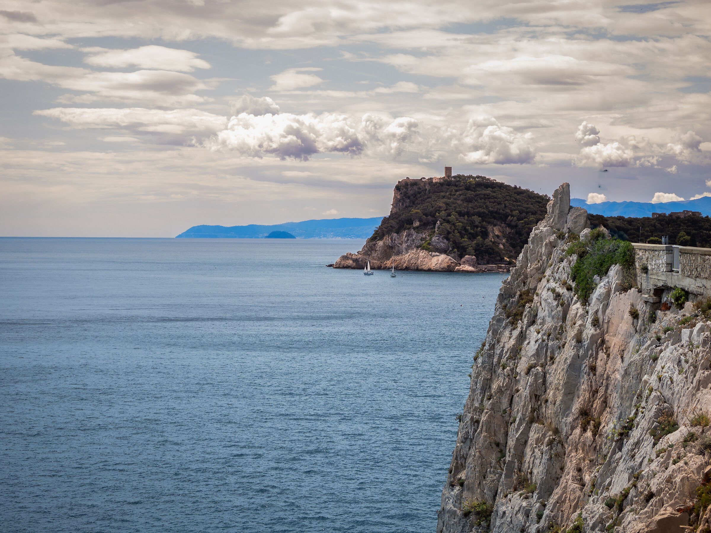 Capo Noli-Vista sulla Baia dei Saraceni