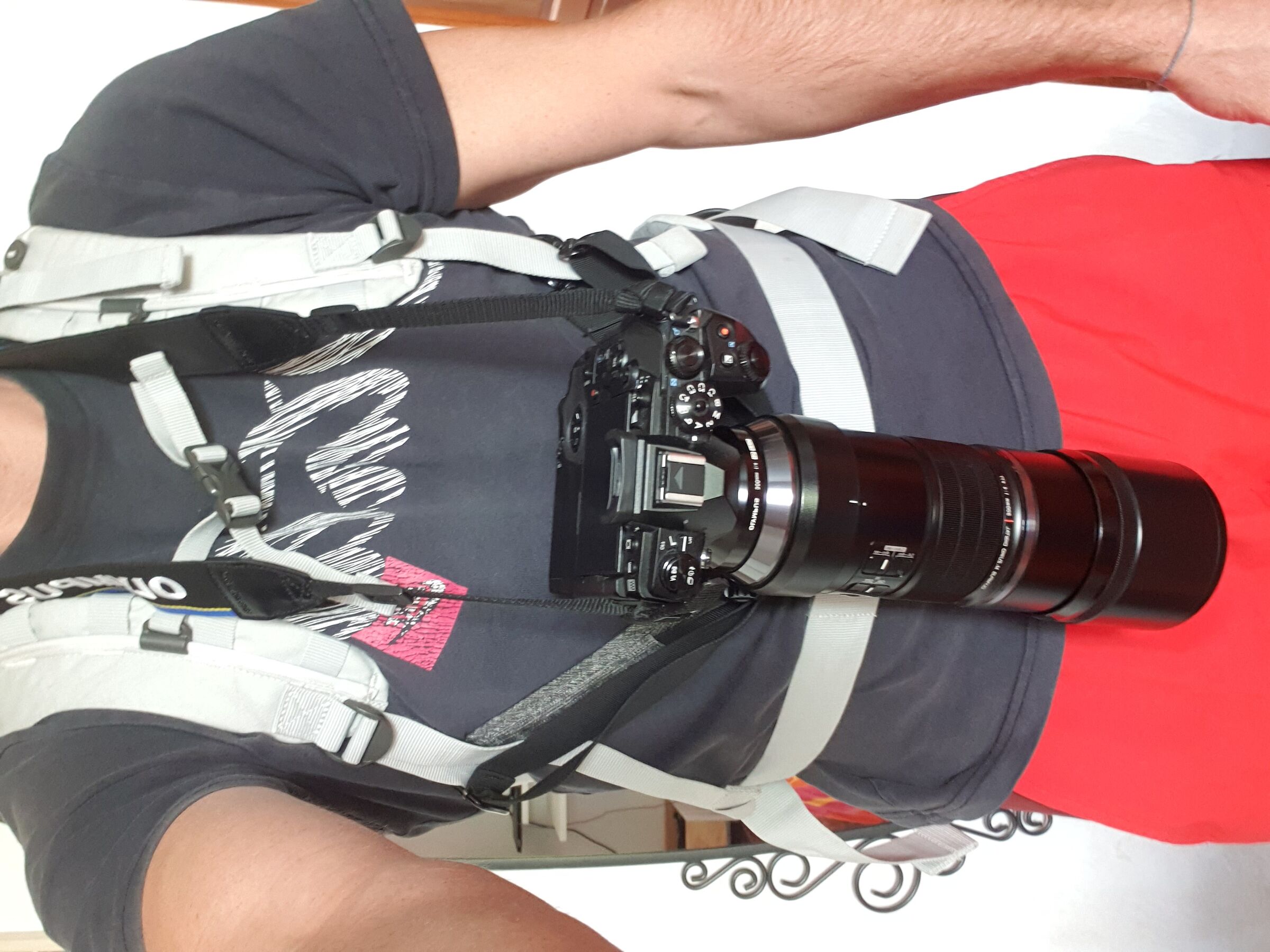 Solution for walking with camera around the neck