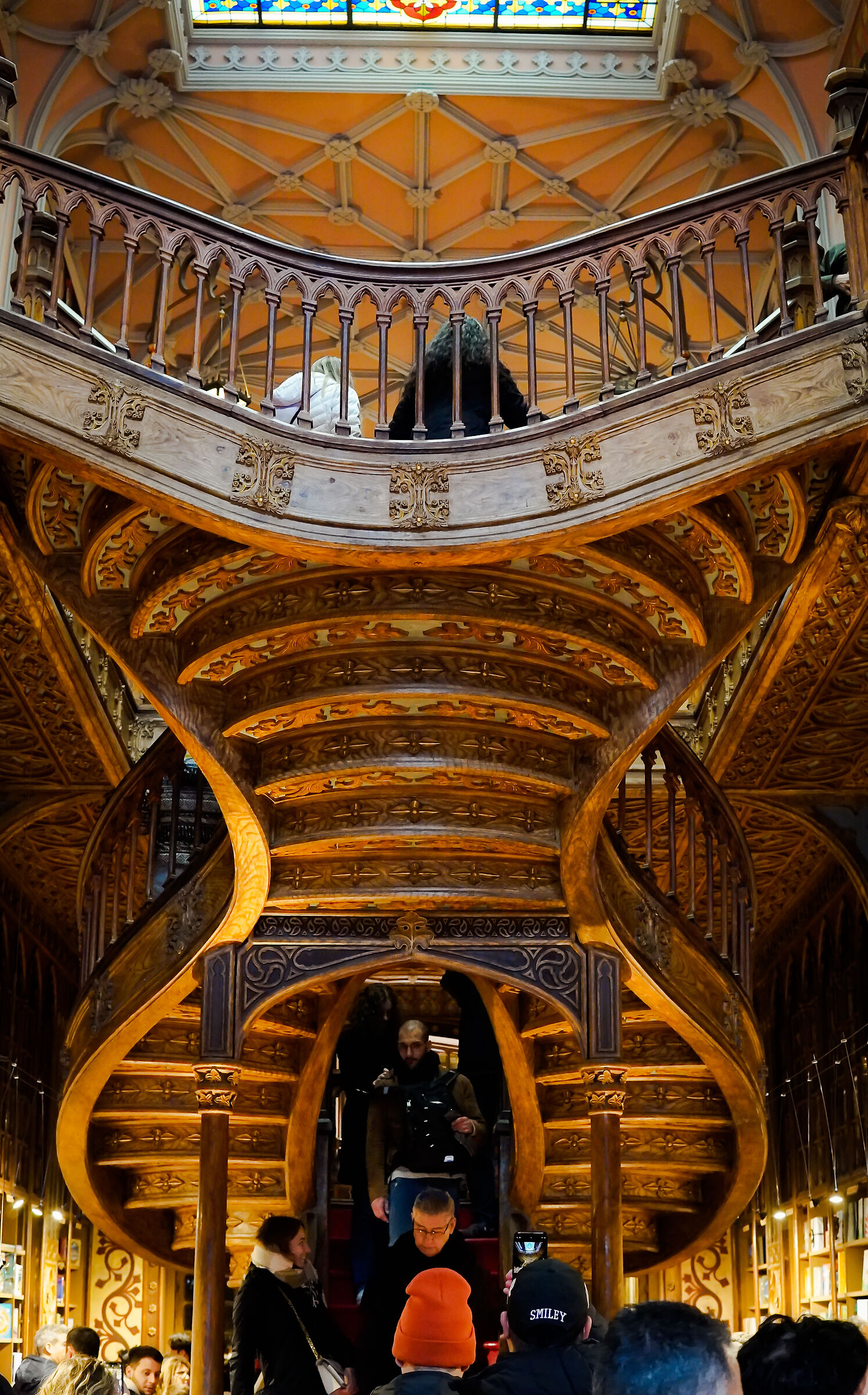 LIVRARIA FROM LELLLO