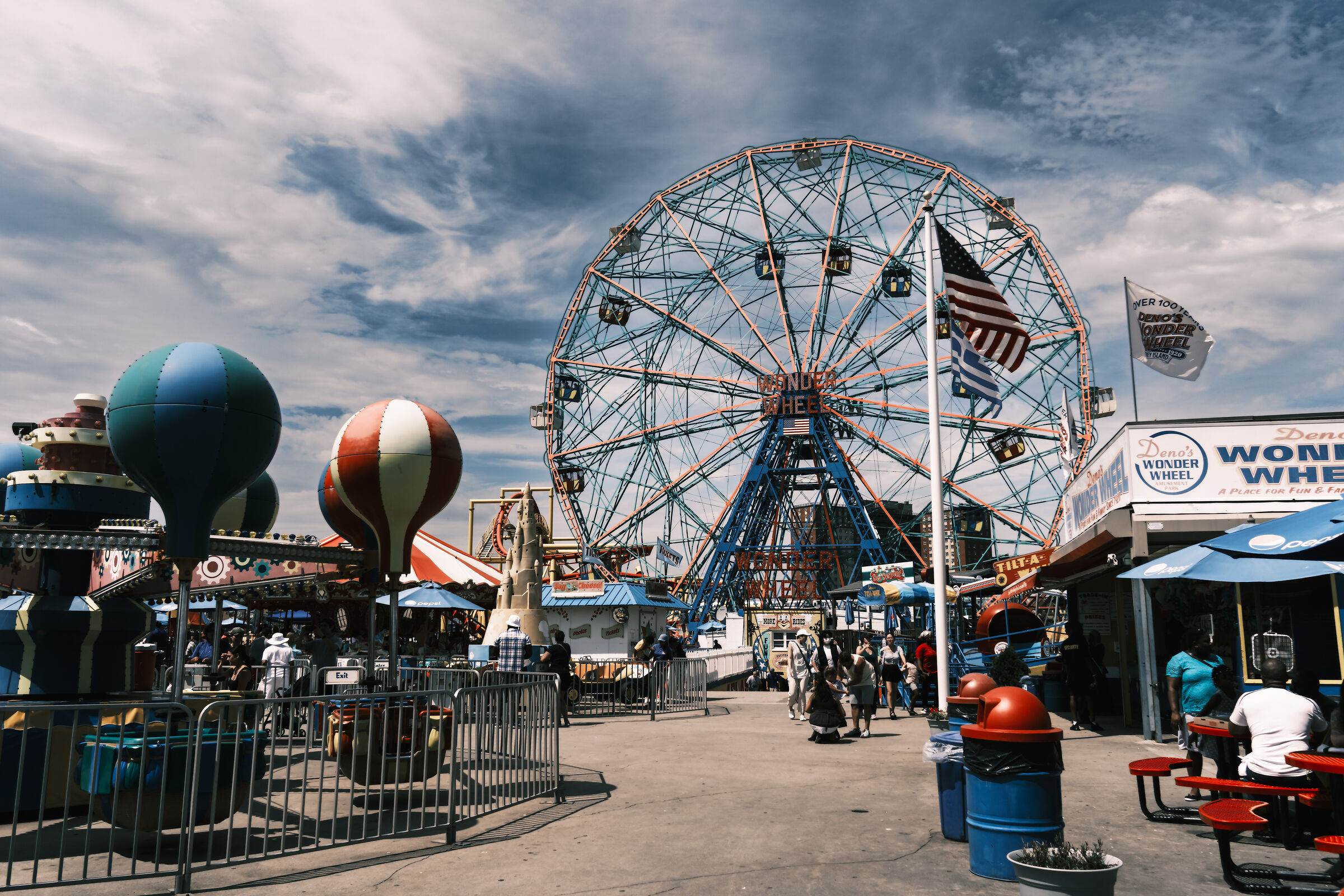 Wonder Wheel