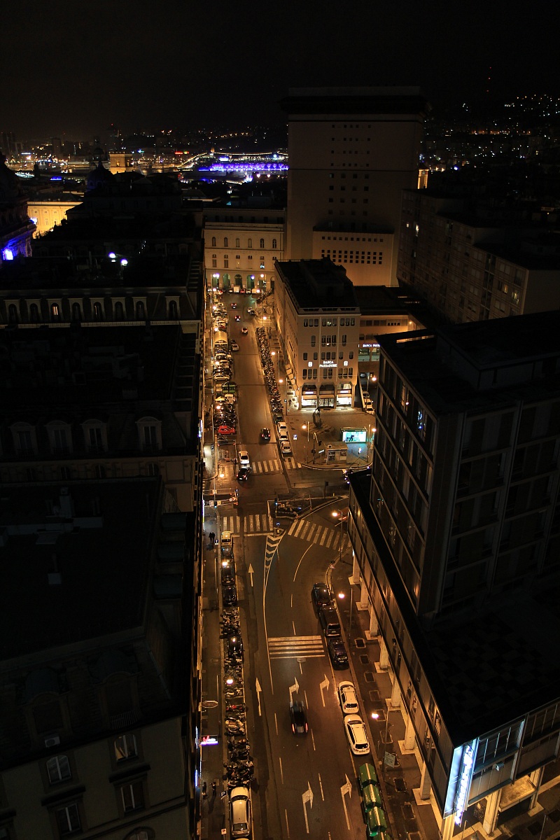 Genoa by night 4