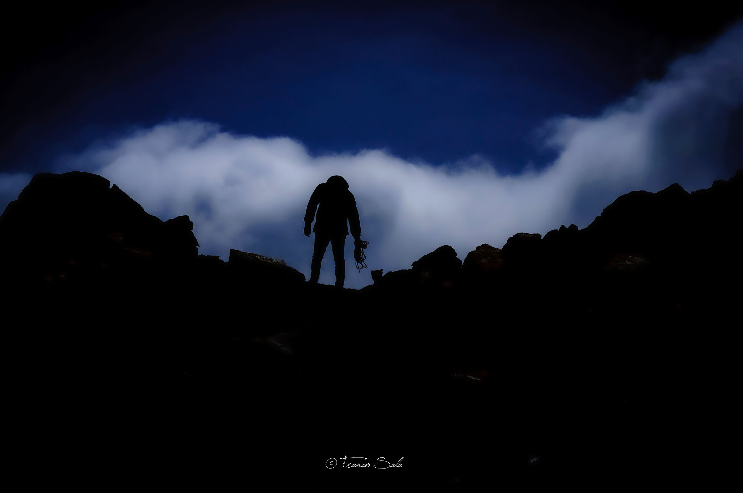 Con la testa tra le nuvole