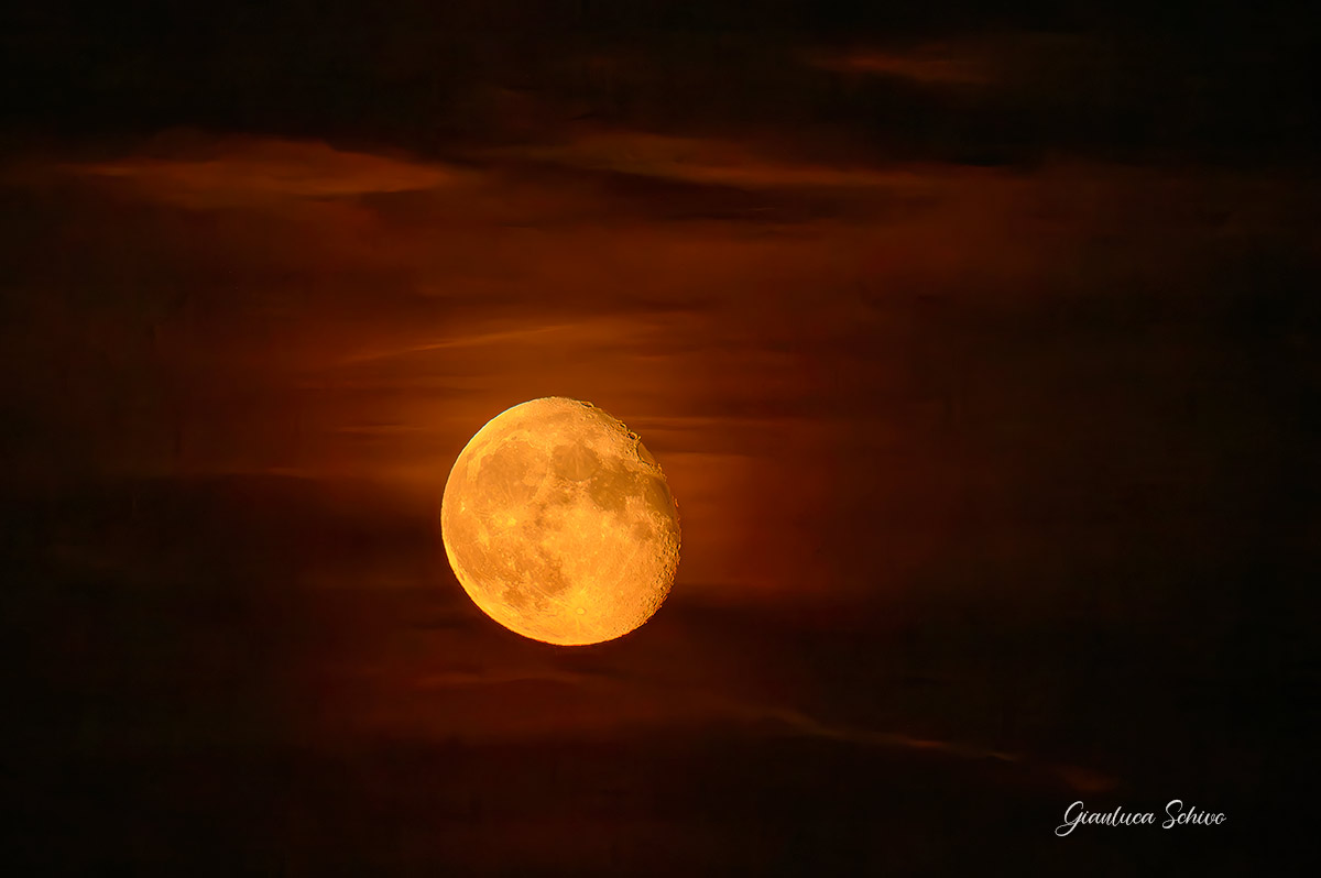 Red moon