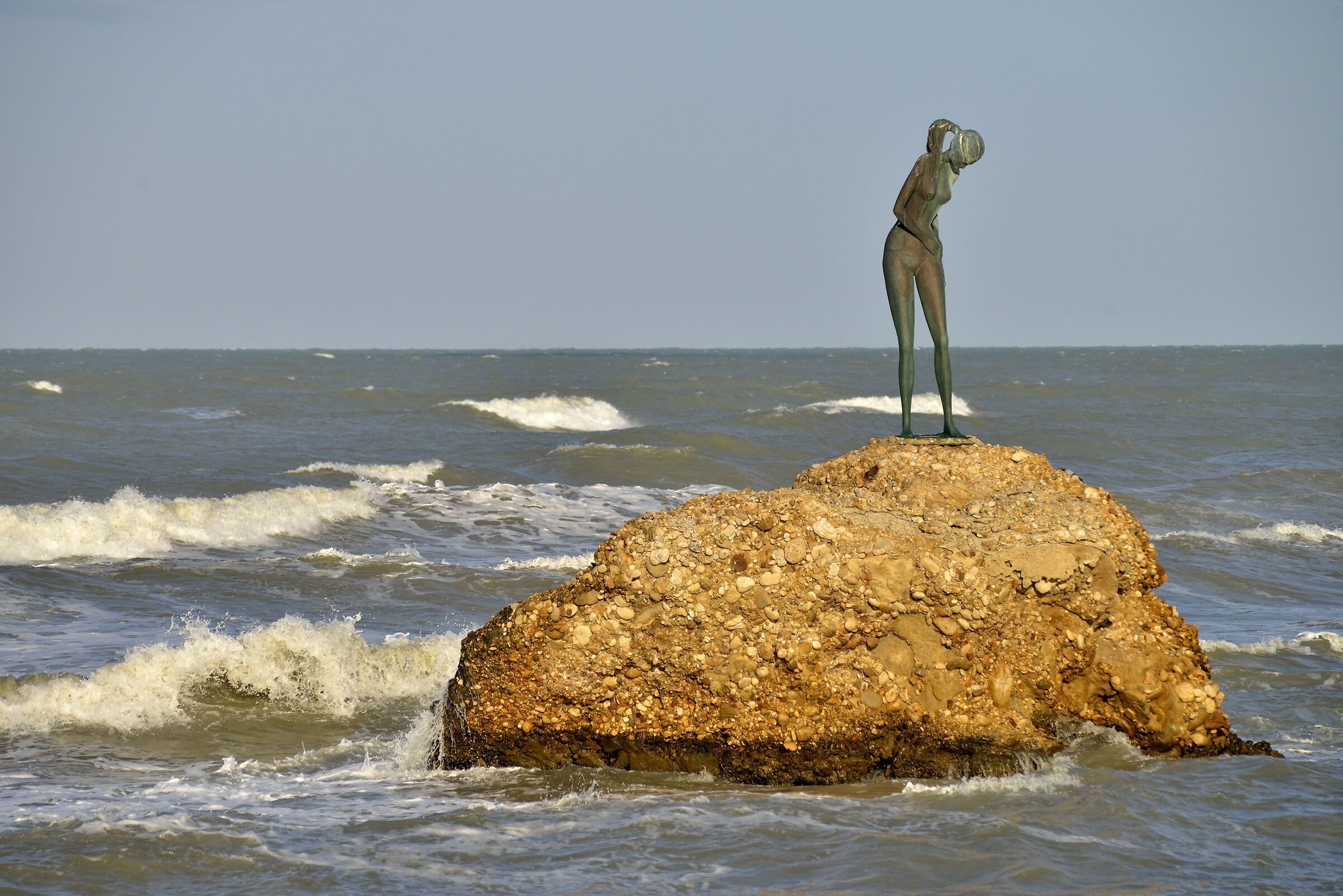 RESTLESS SEA