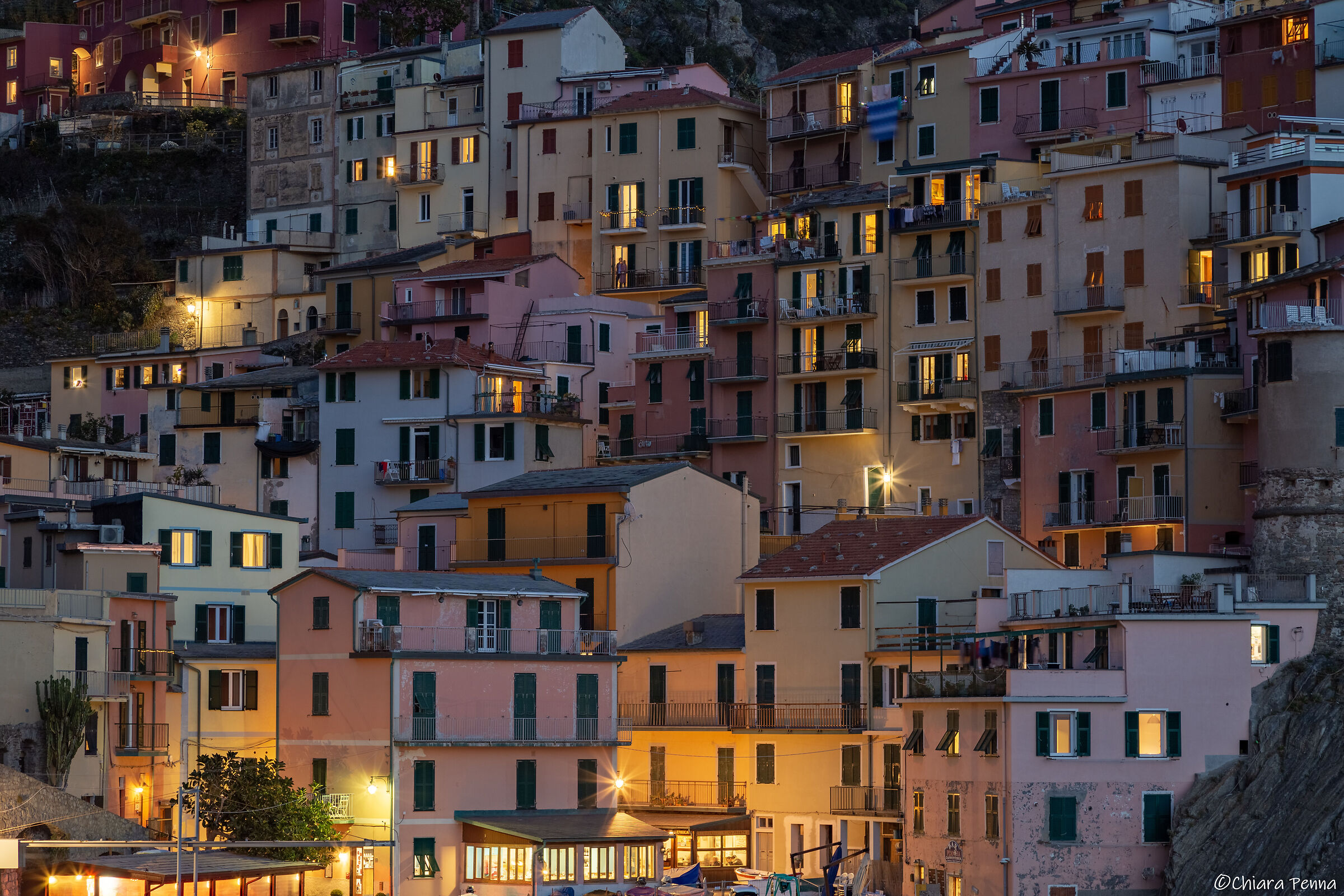 Presepe di luci a Manarola