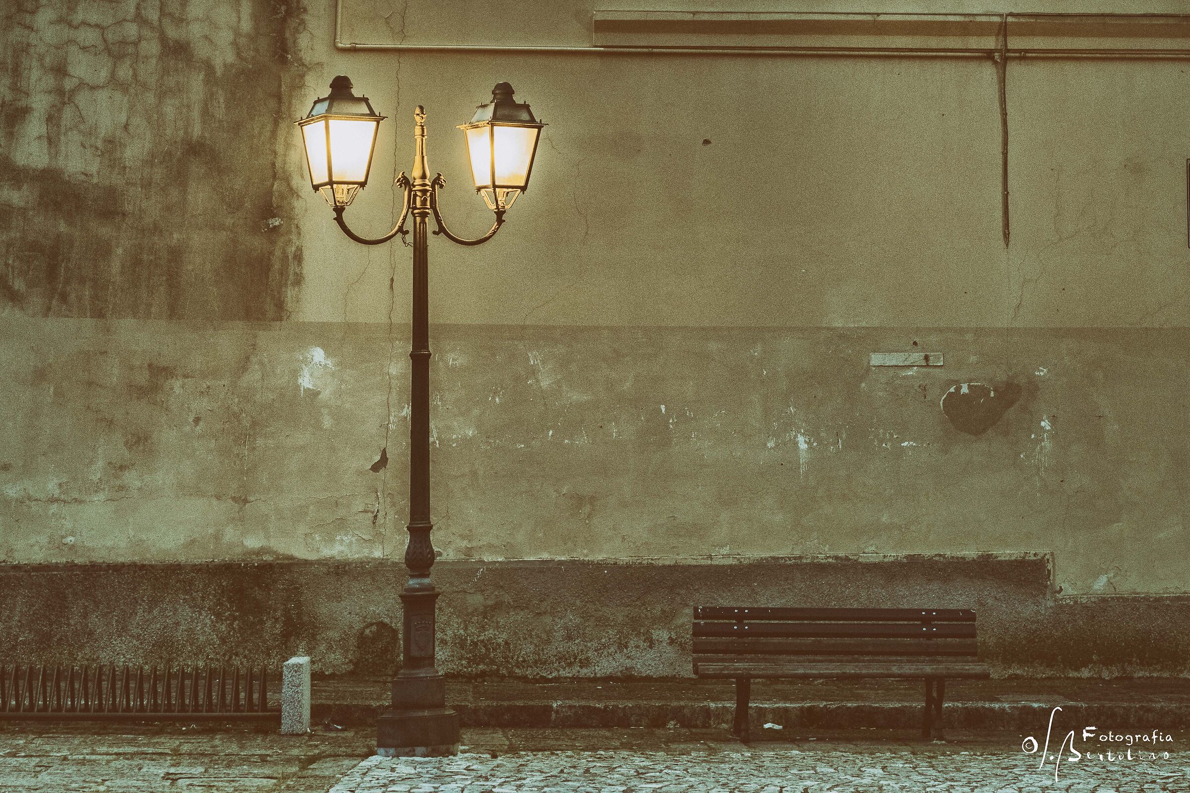 Notturno davanti alla chiesa dell'Annunziata