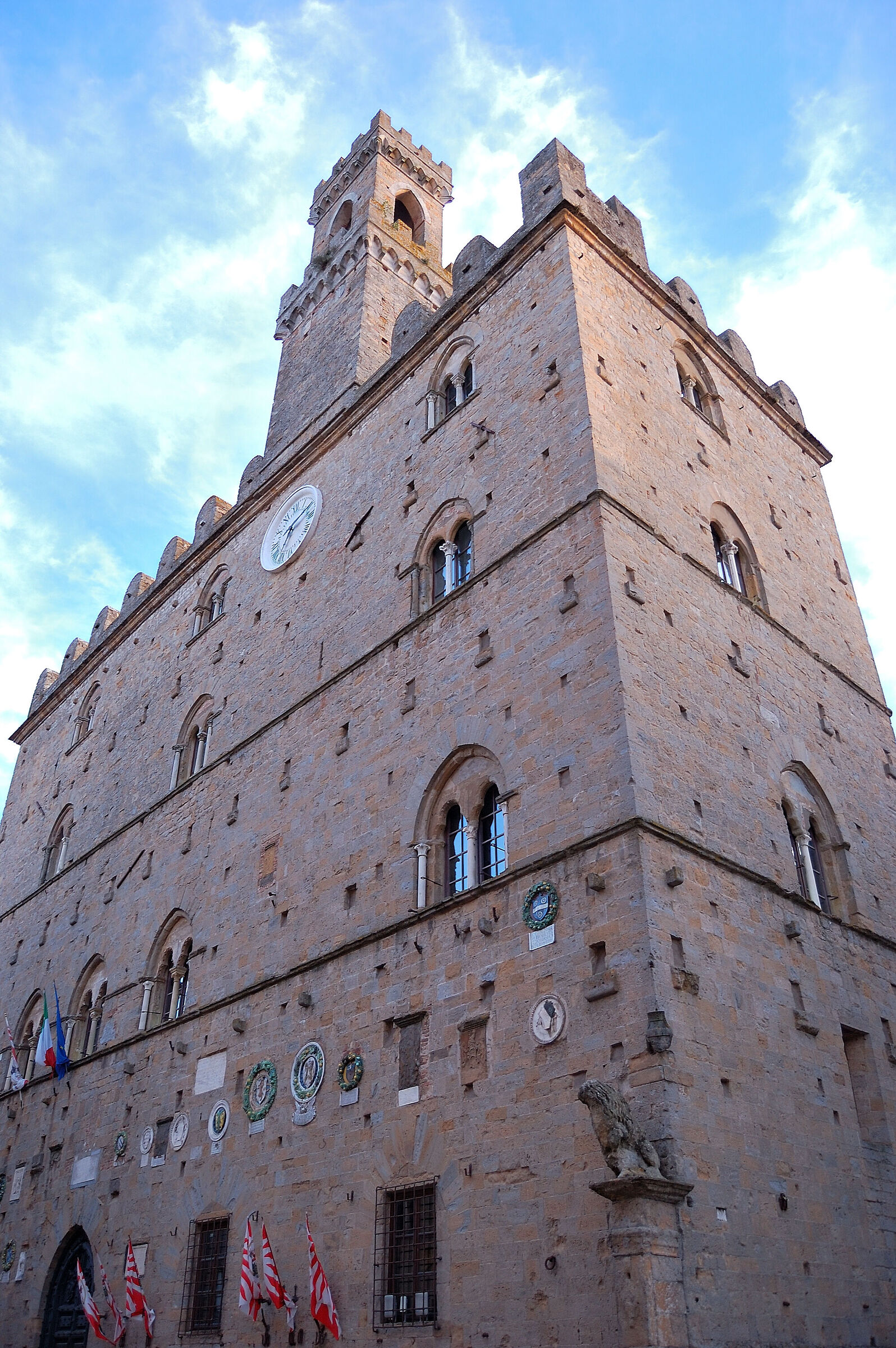 Piazza dei Priori, Volterra