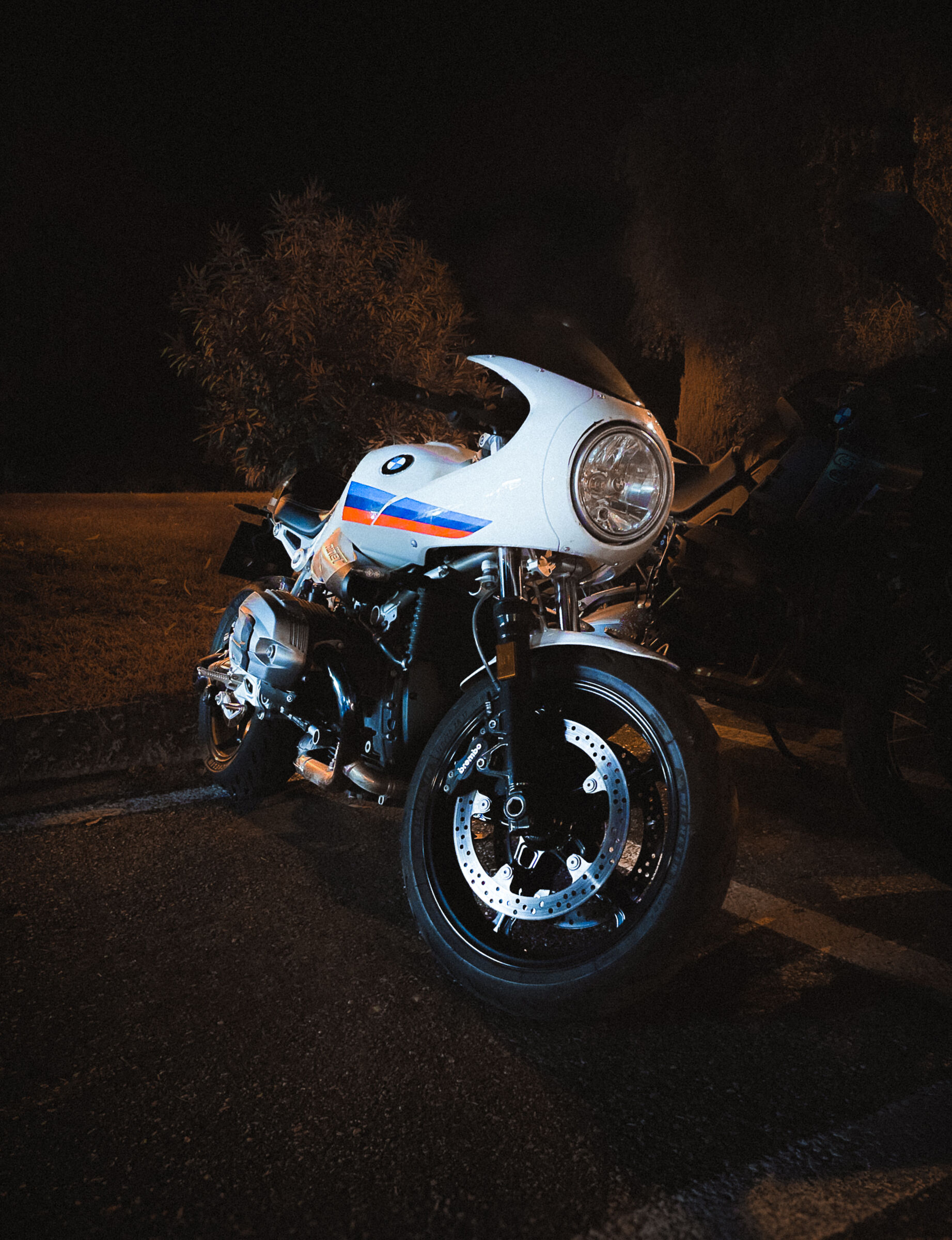 BMW Nine T R
