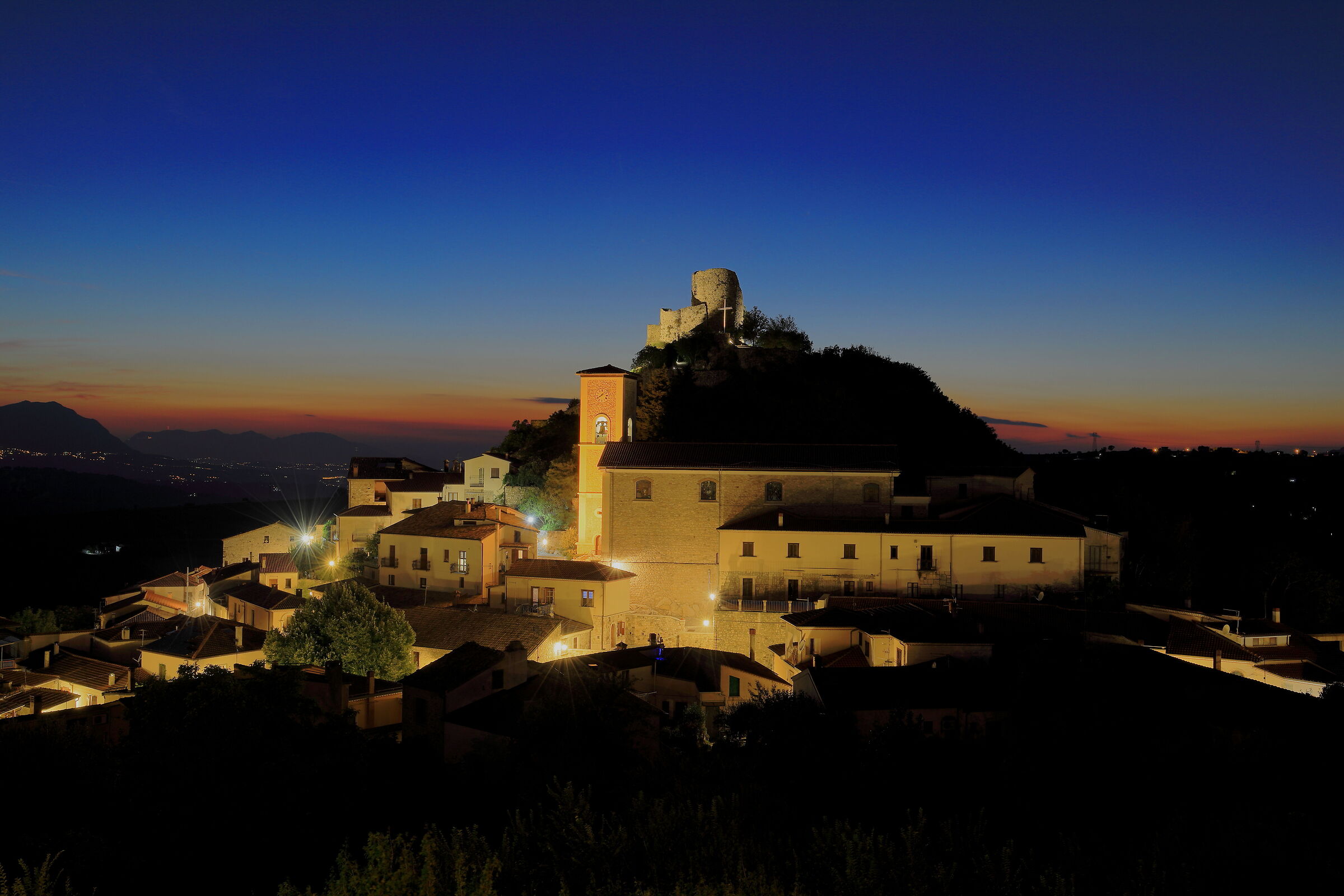 La Rocca e il crepuscolo