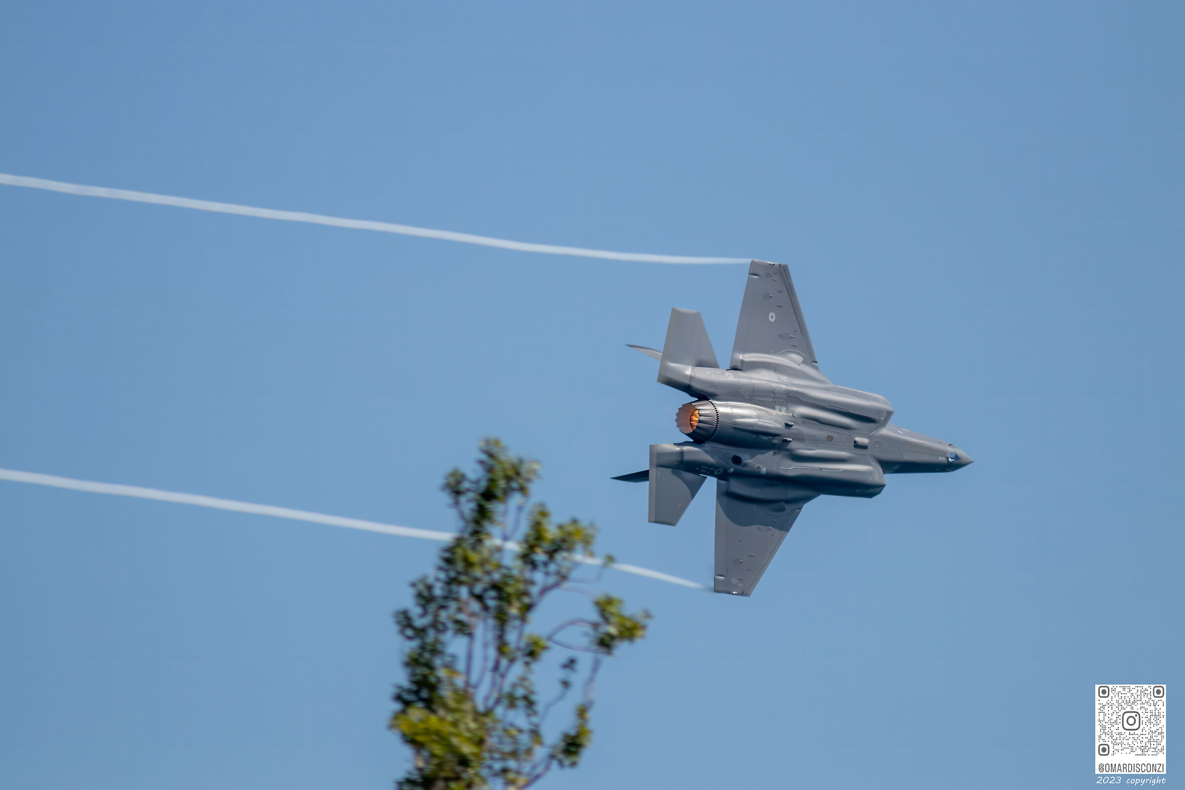 f 35