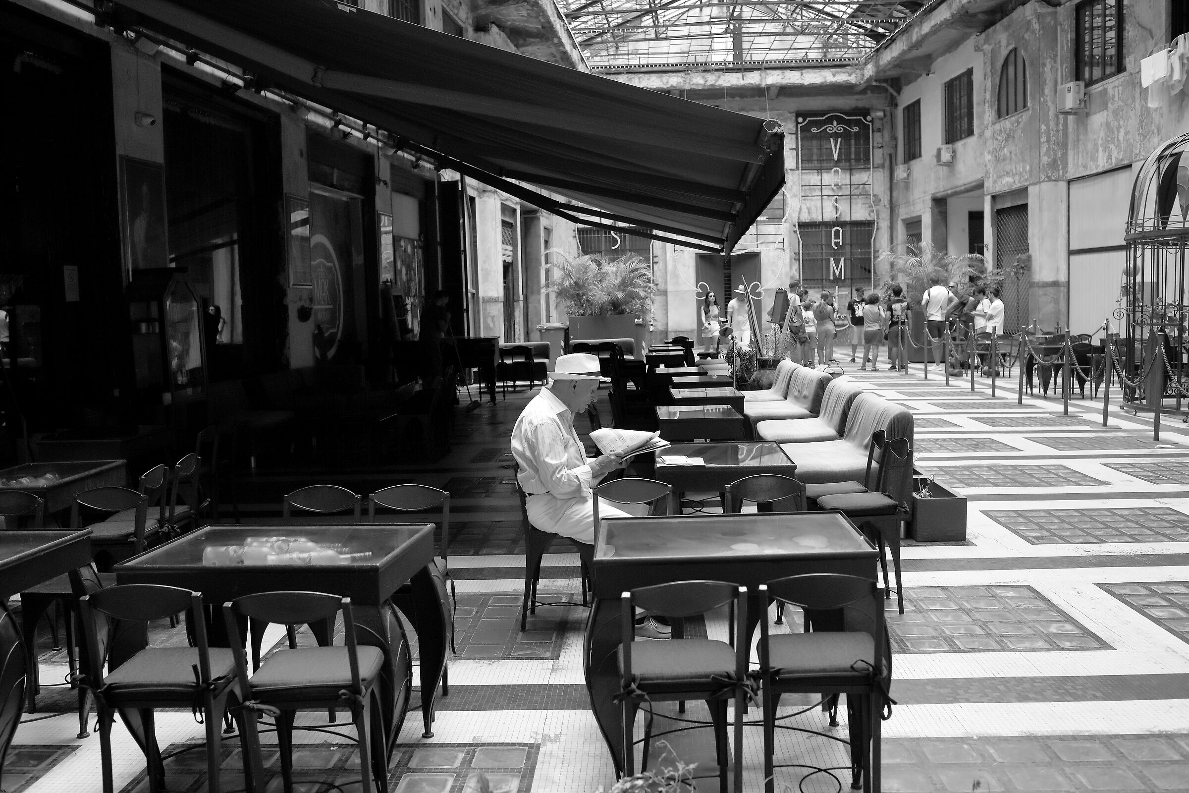 in galleria