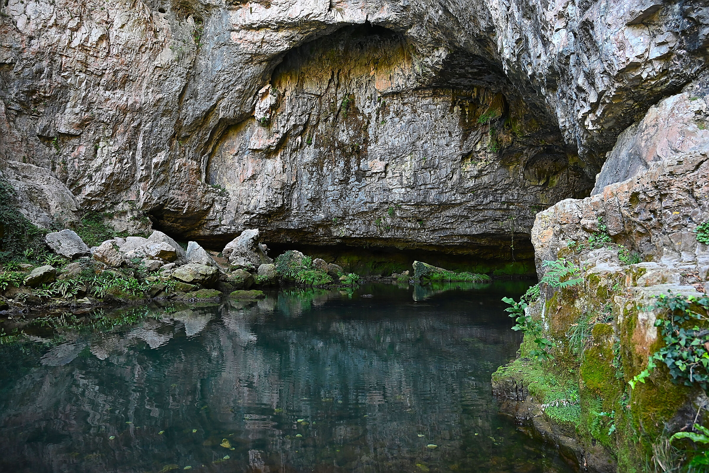 Oliero Cave
