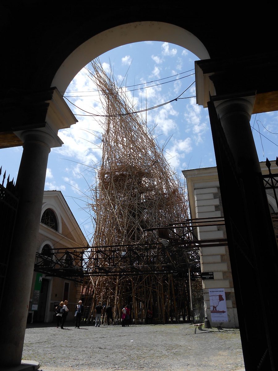 Big bamboo_biennale public space