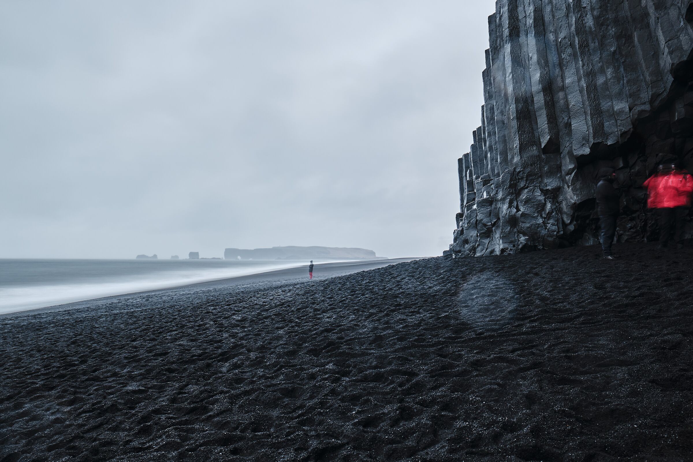 Reyinisfjara Ghosts