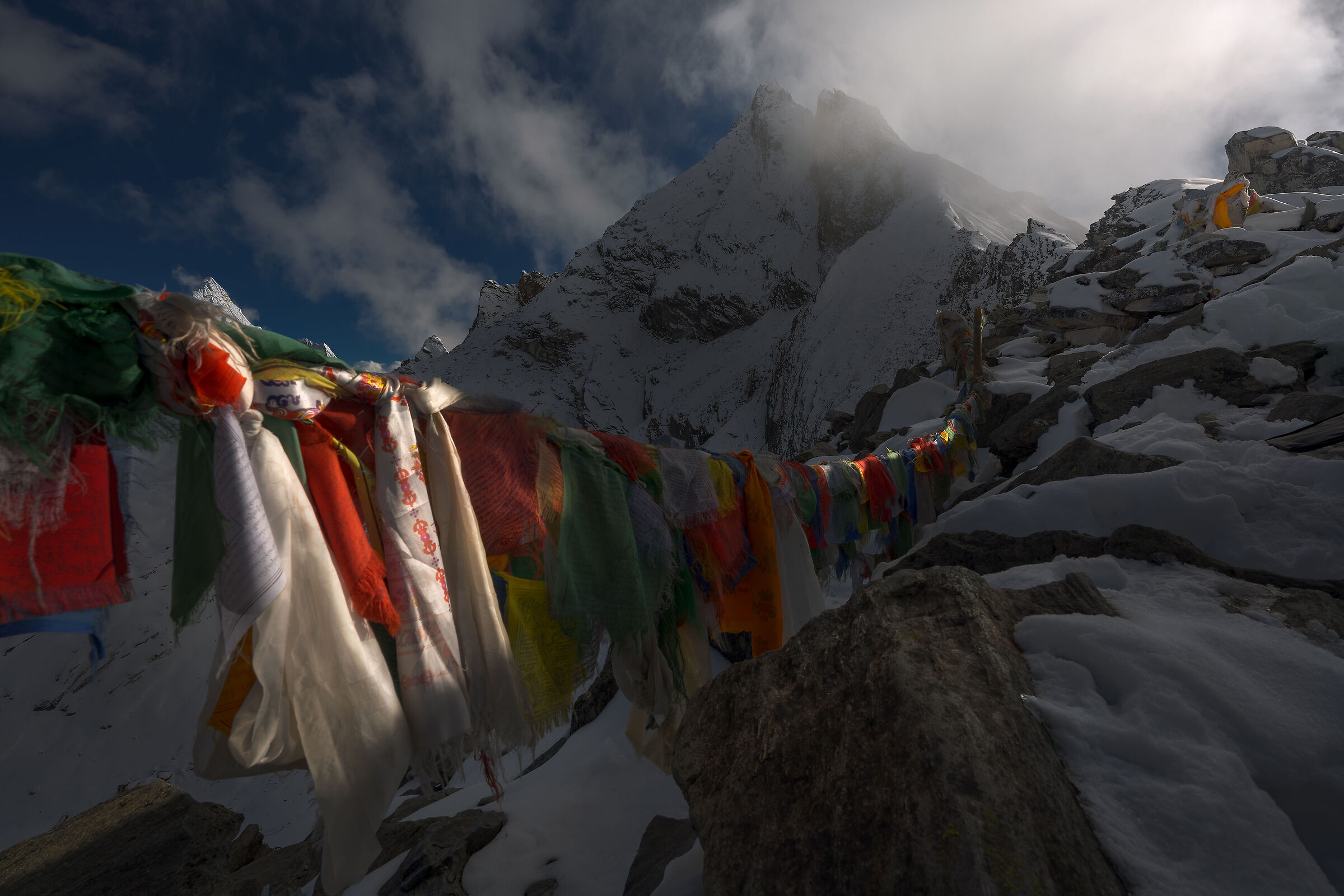 Beyond Peaks & Horizons