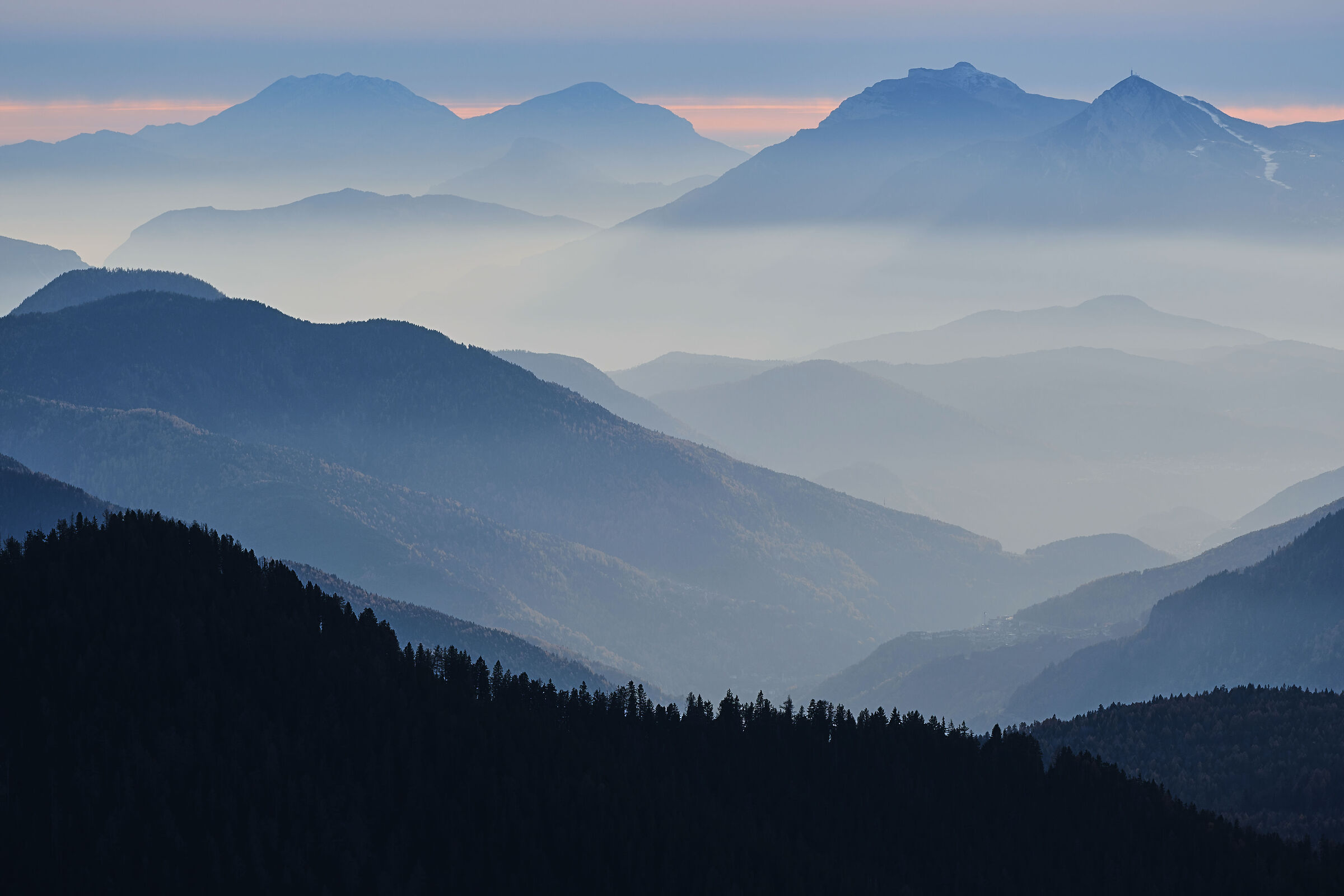 Mist in the valley floor