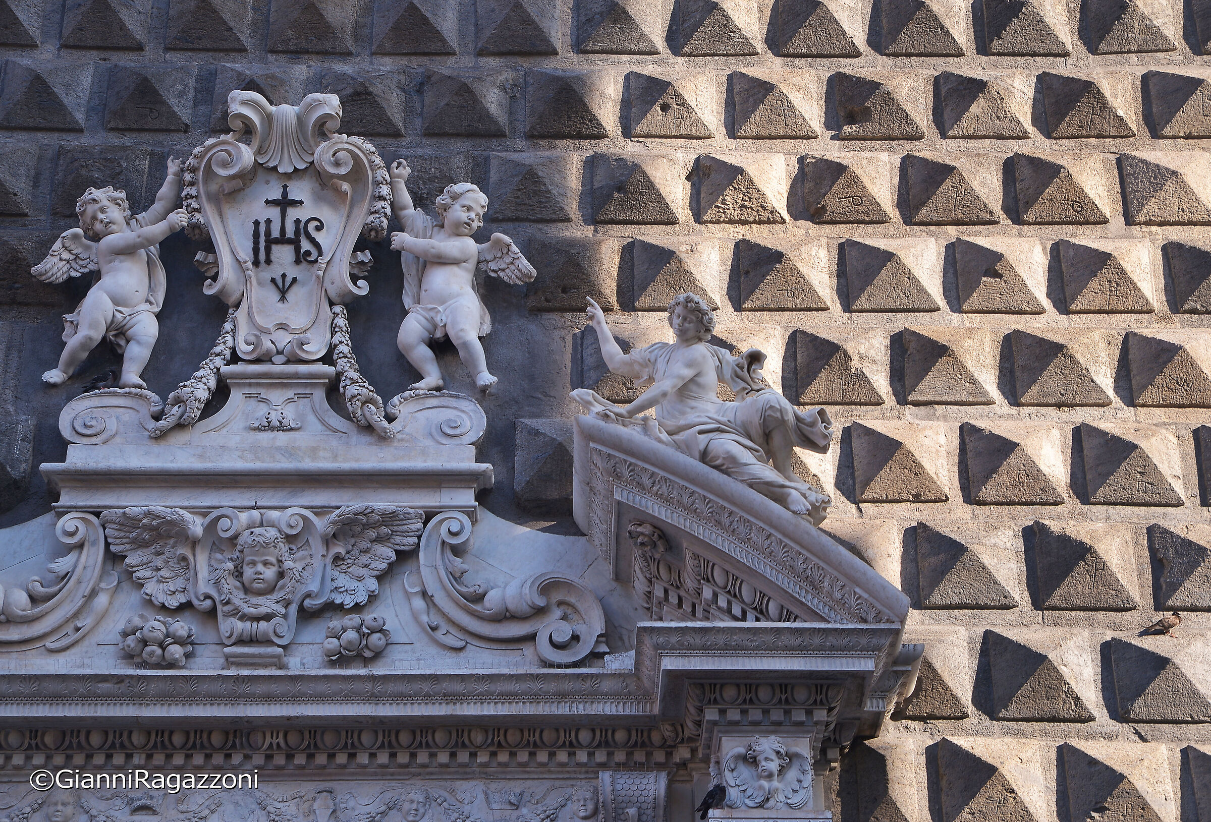 Chiesa Gesù Nuovo Napoli