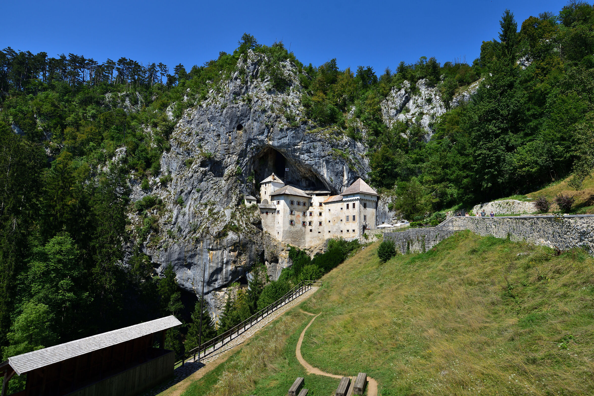 Predjama Castle