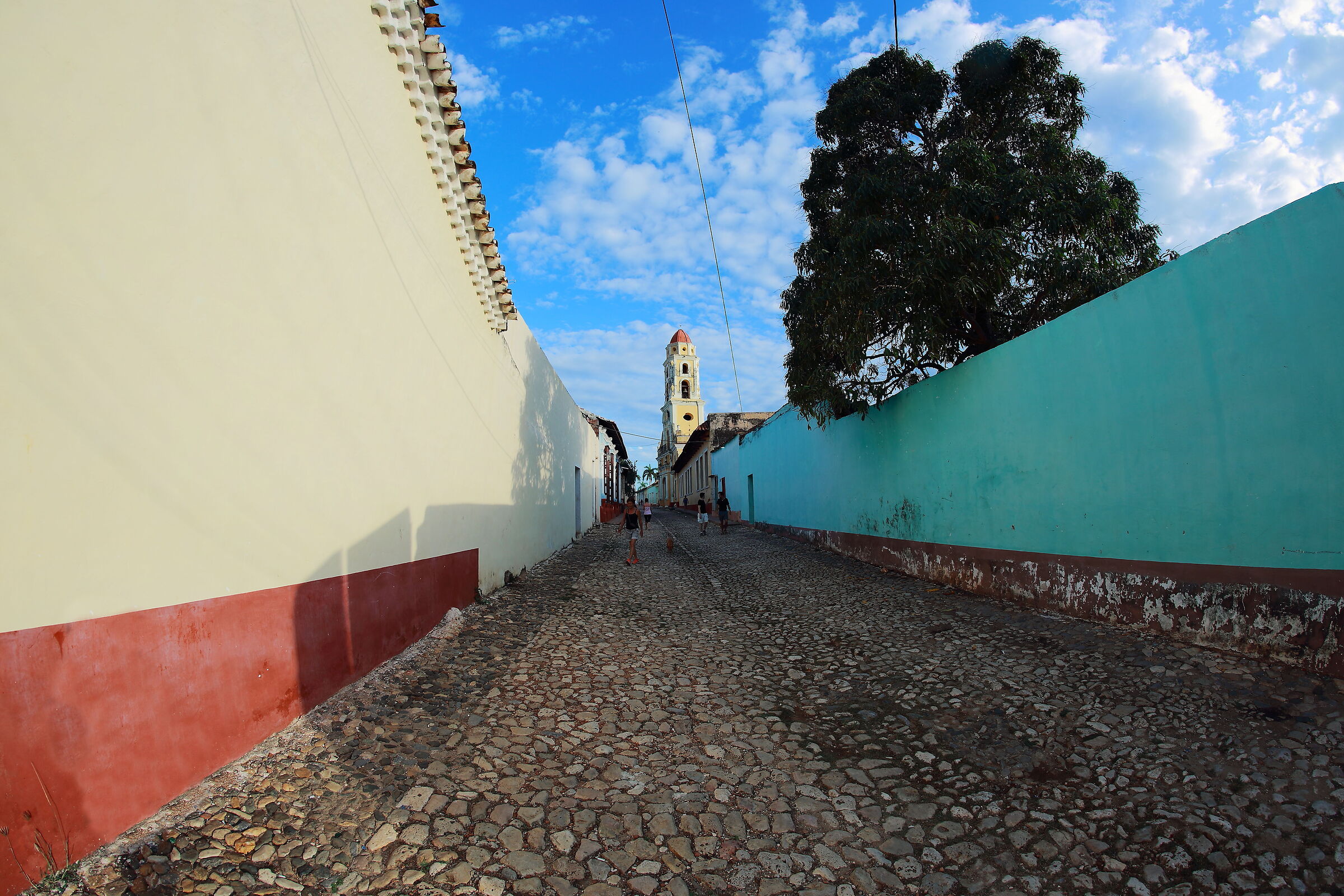 Long perspective and colors in Trinidad