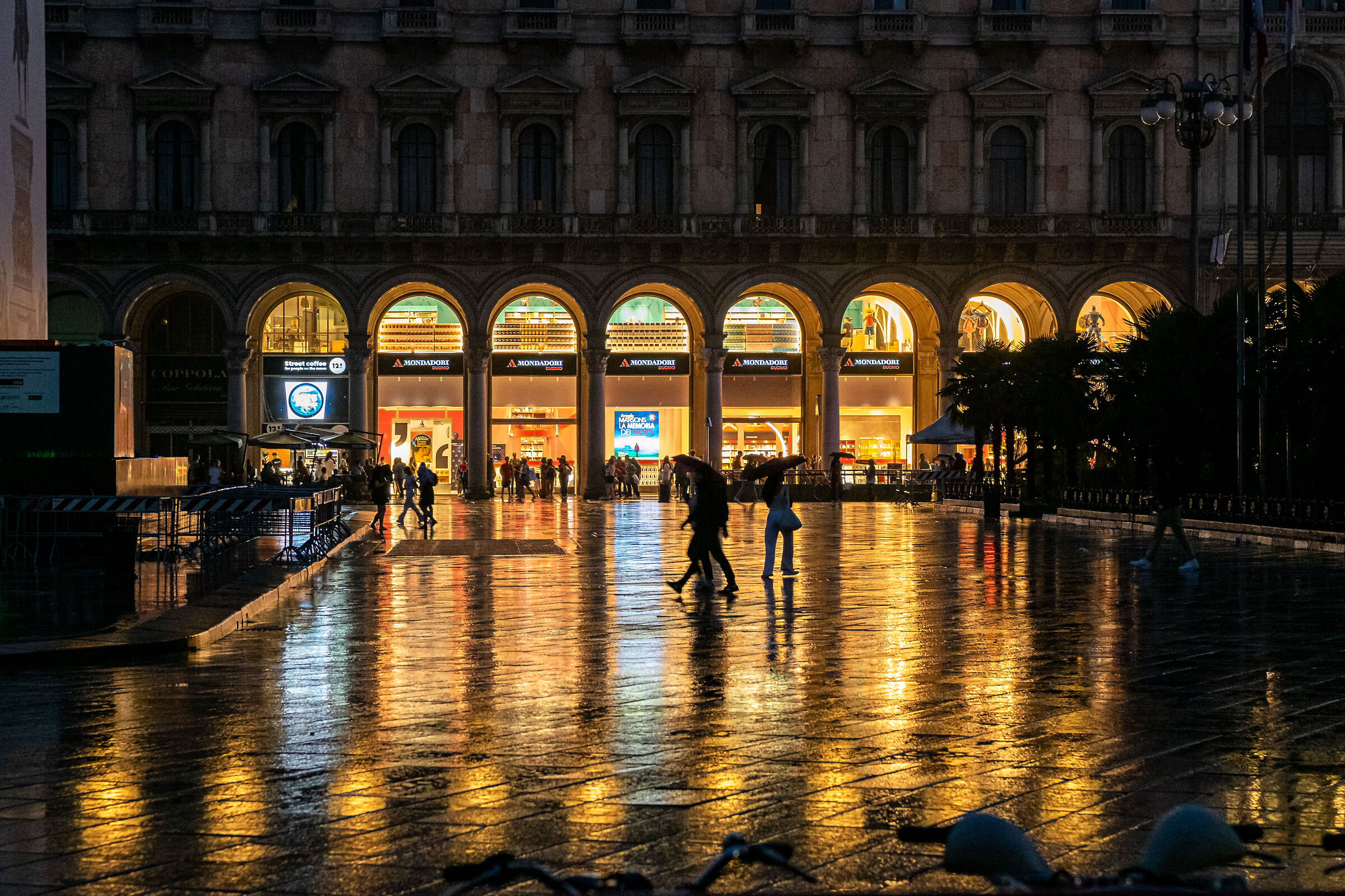 Under the rain - Milano Duomo