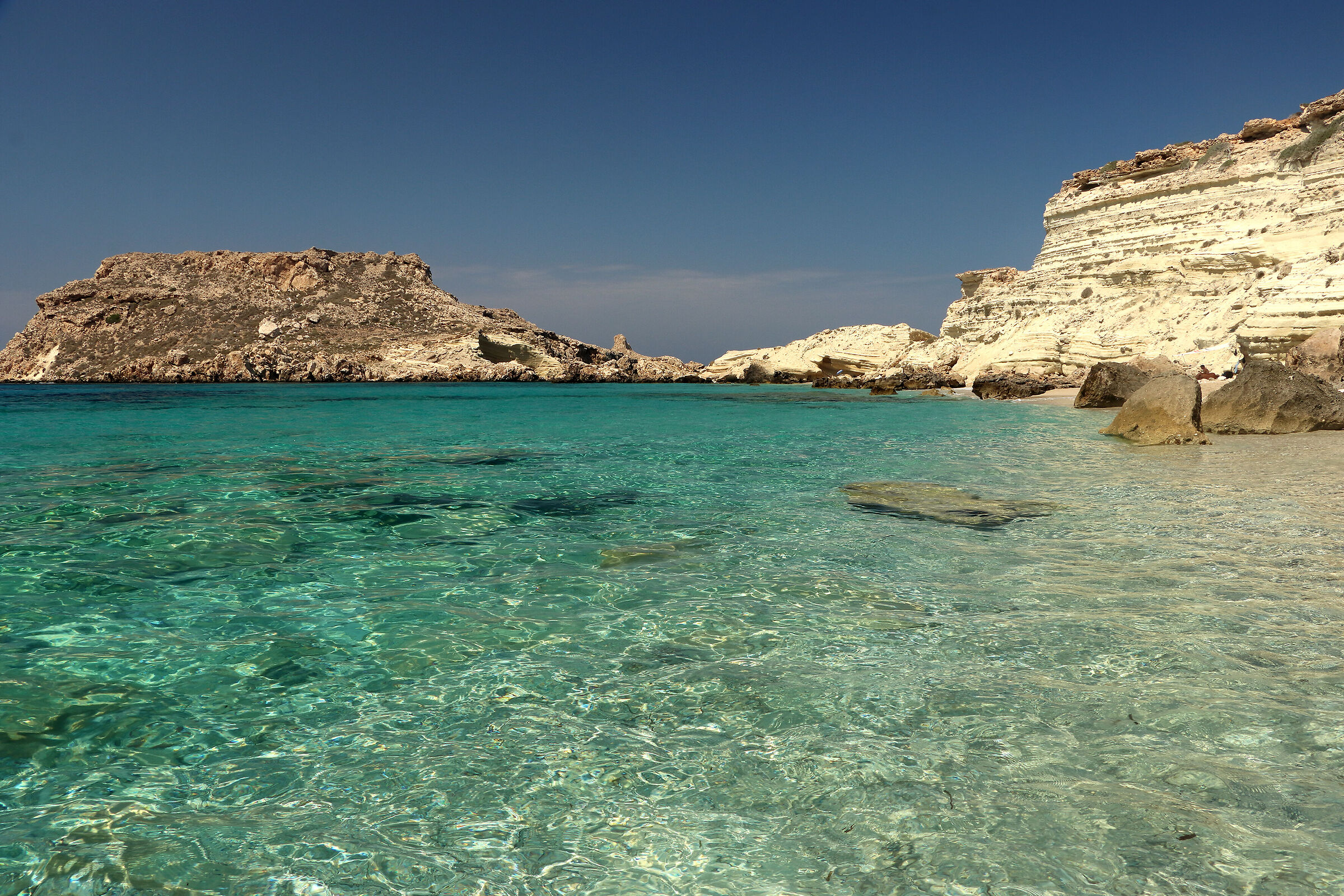 Karpathos 23 - the bay of Lefkos