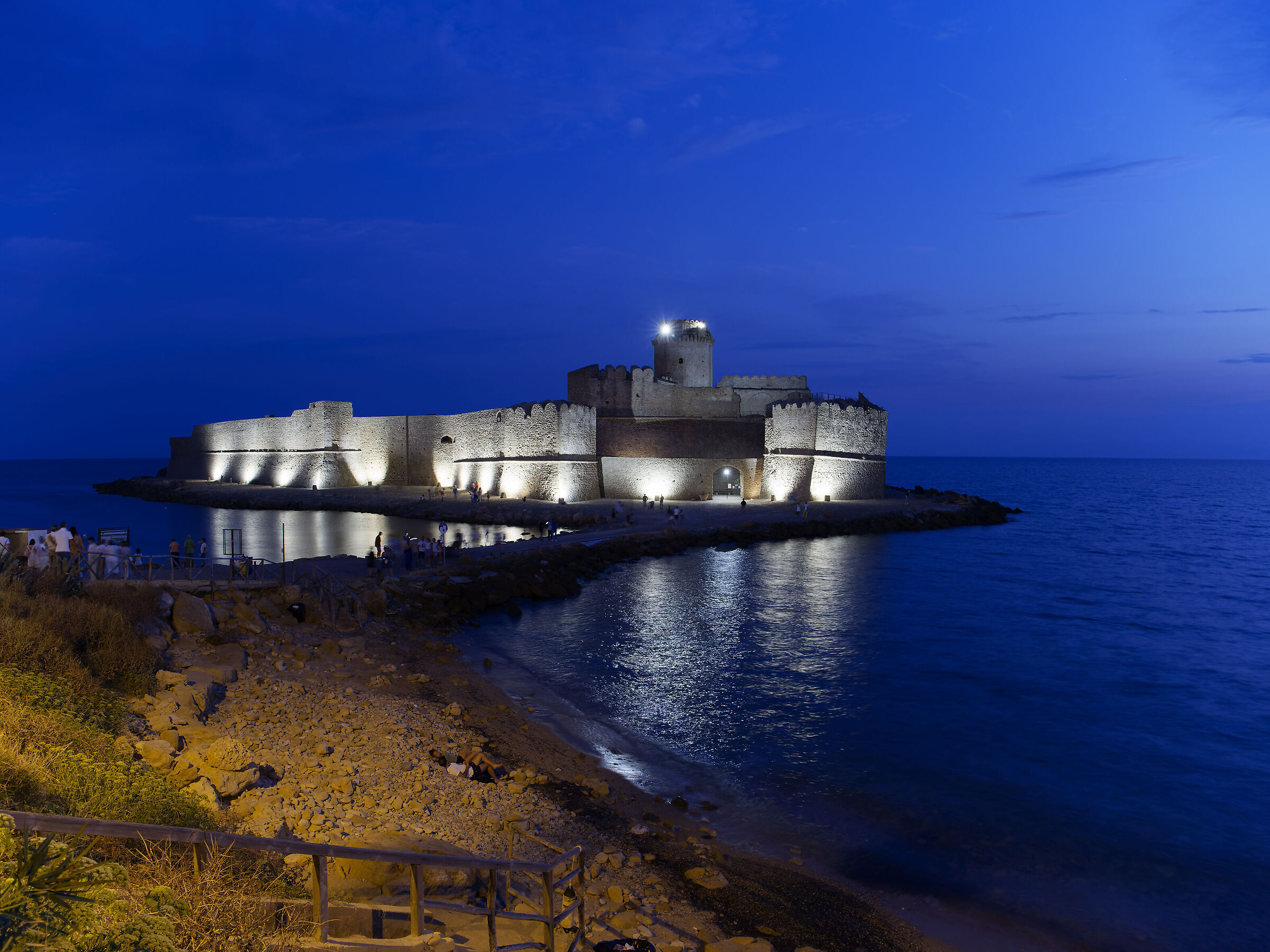 Ora blua to Le Castella