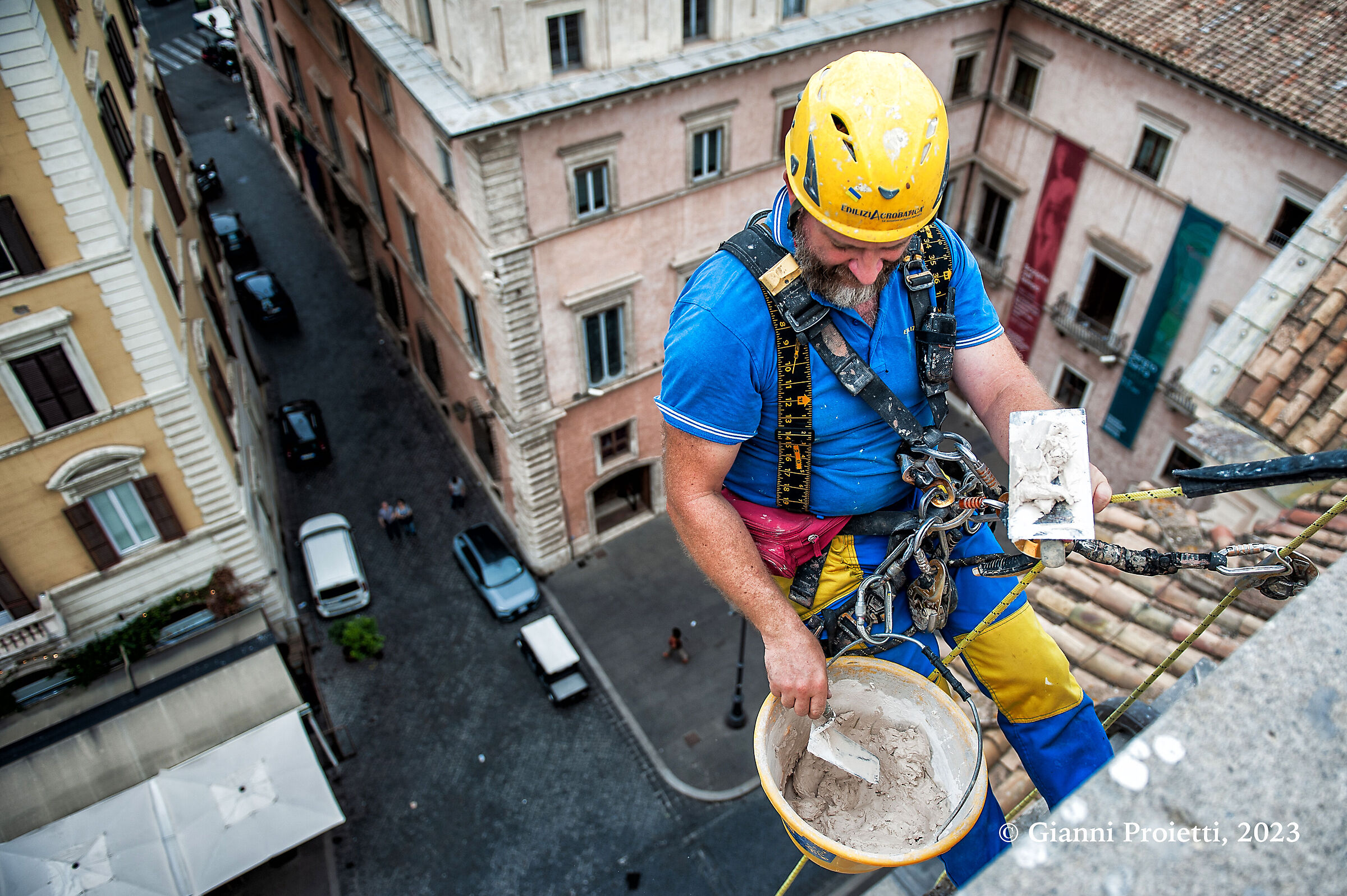 Acrobatic Construction