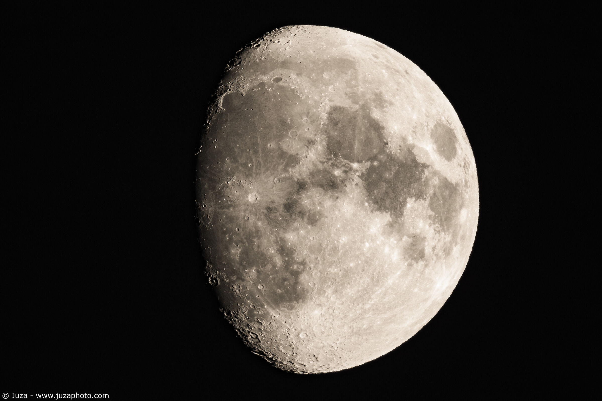 Moon with Sigma 200-500 F2.8 (at 1000mm)