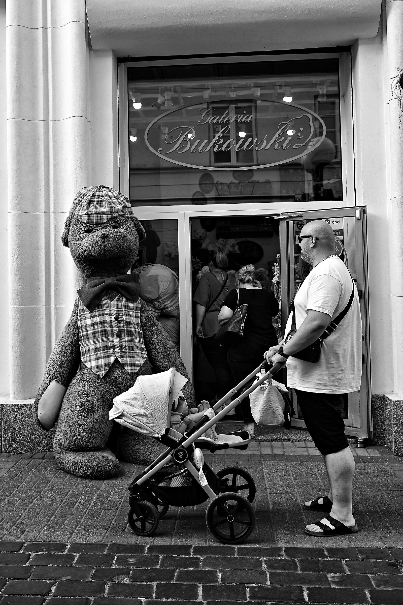 hello, teddy bear, hello...