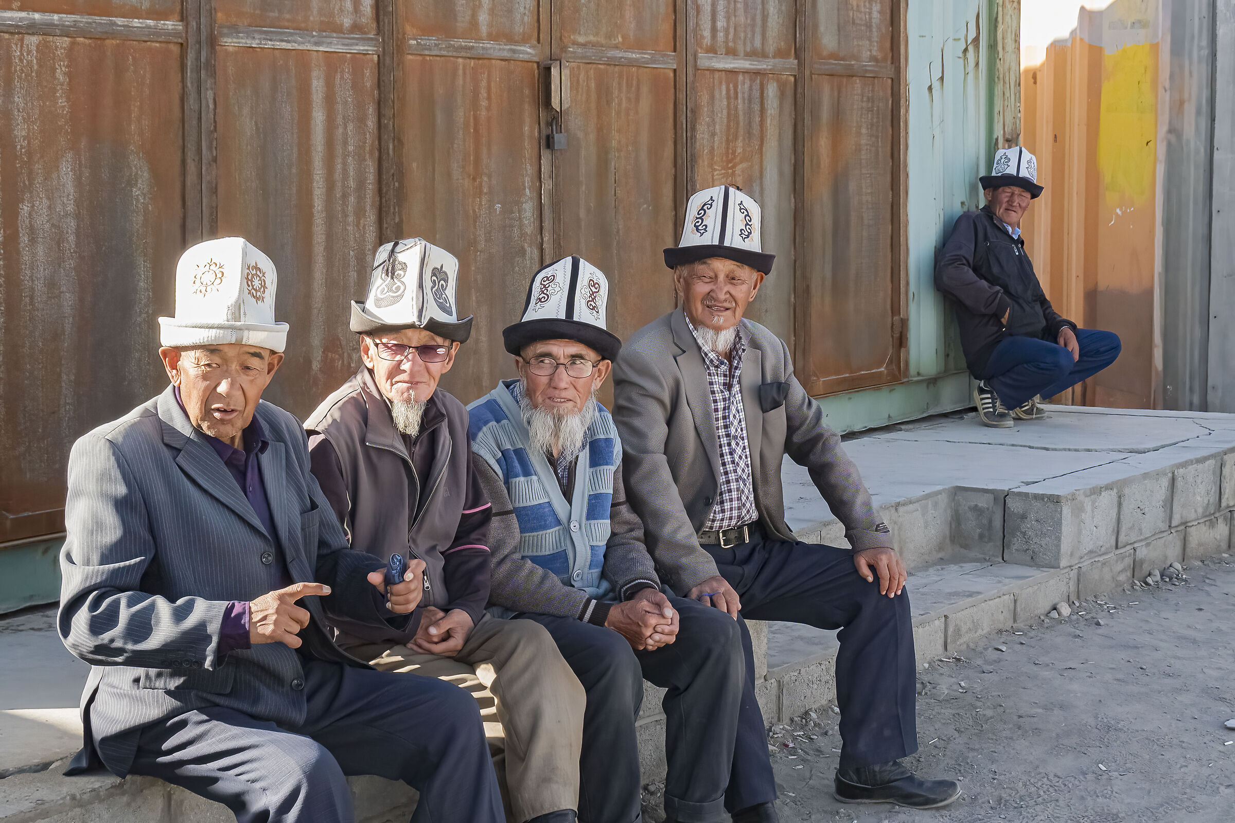 Arzilli Kirghizi al Sole Di Murghab.