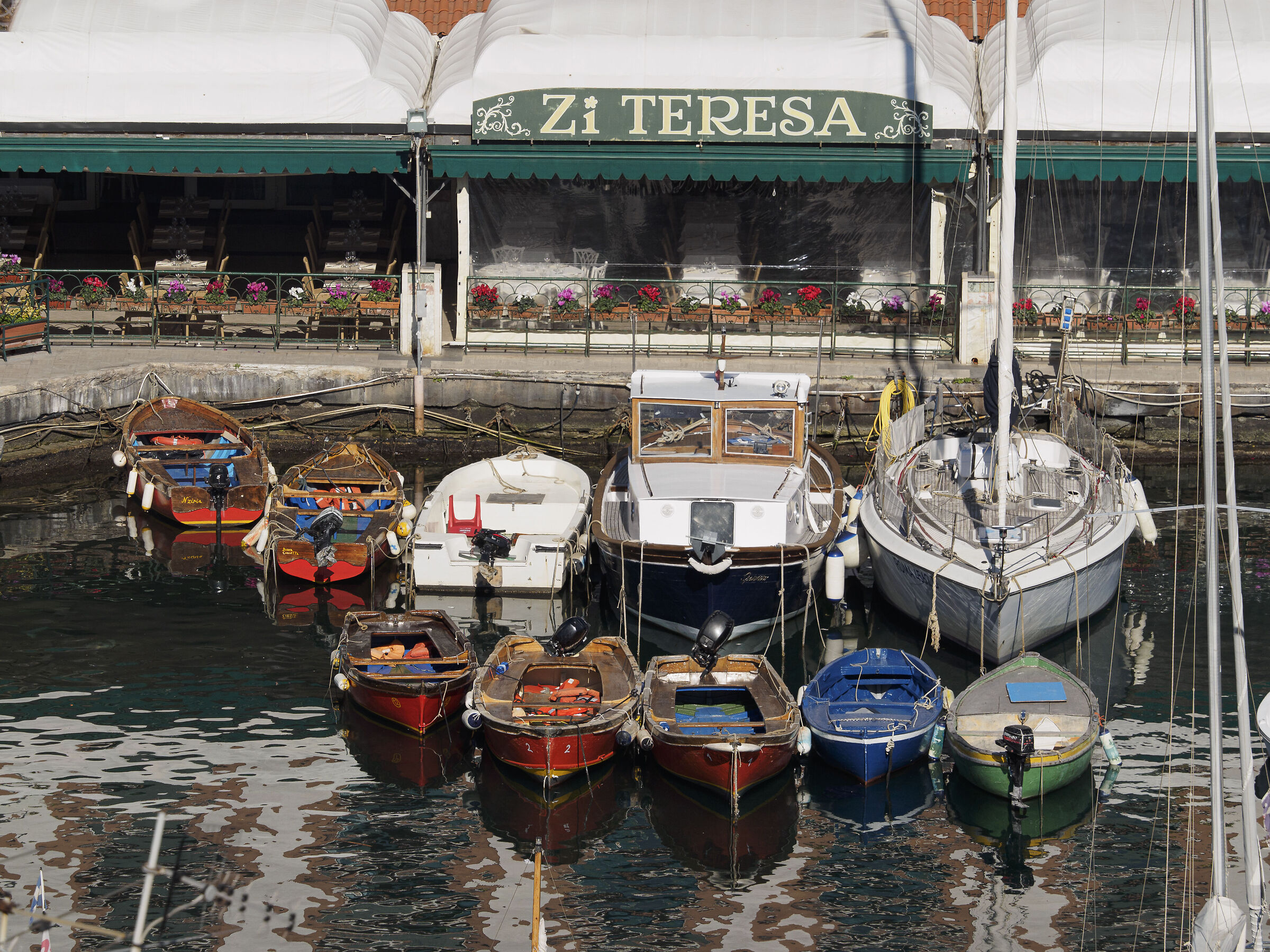 Parcheggio lato mare...