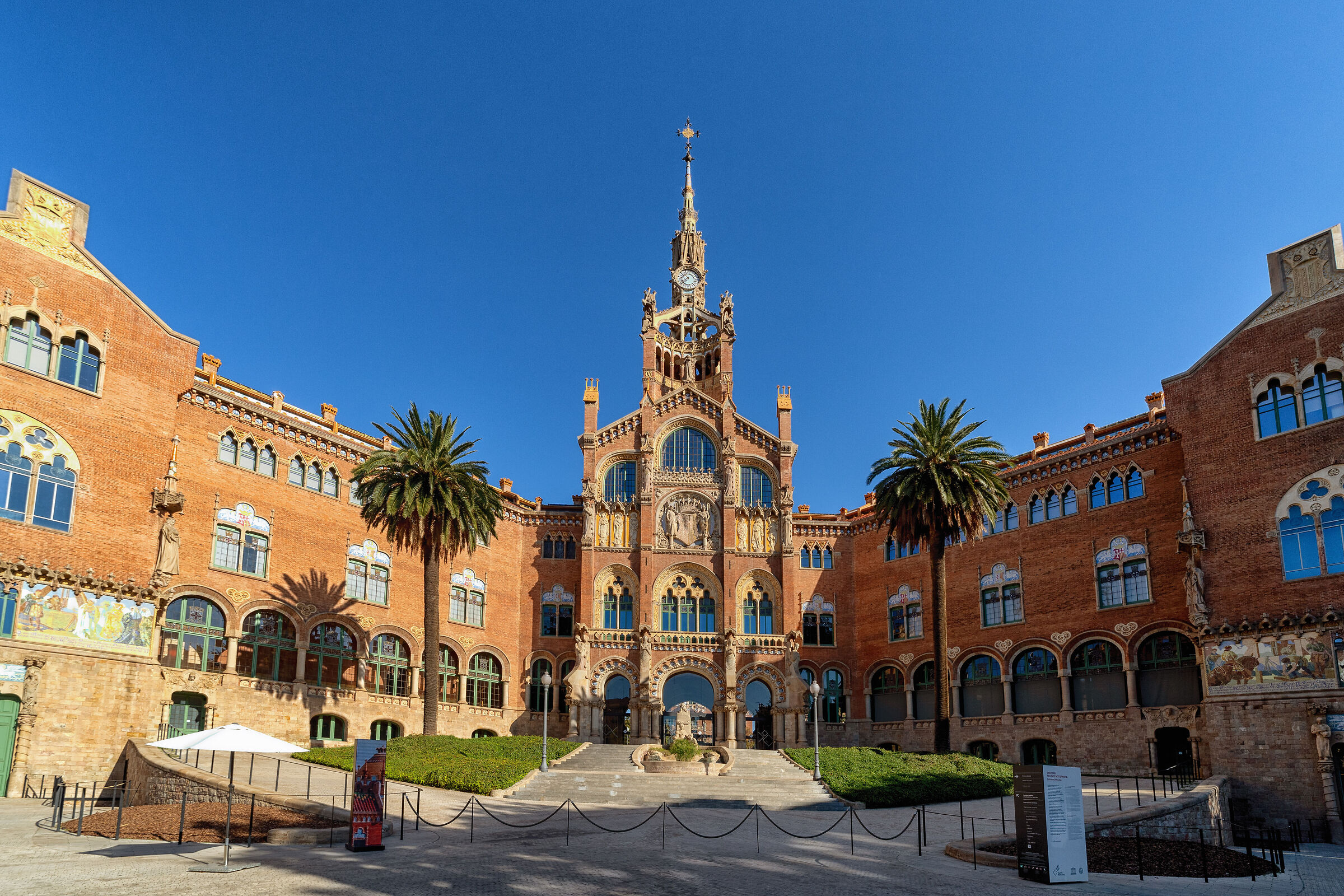 Modernismo: Hospital de la Santa Creu i Sant Pau I