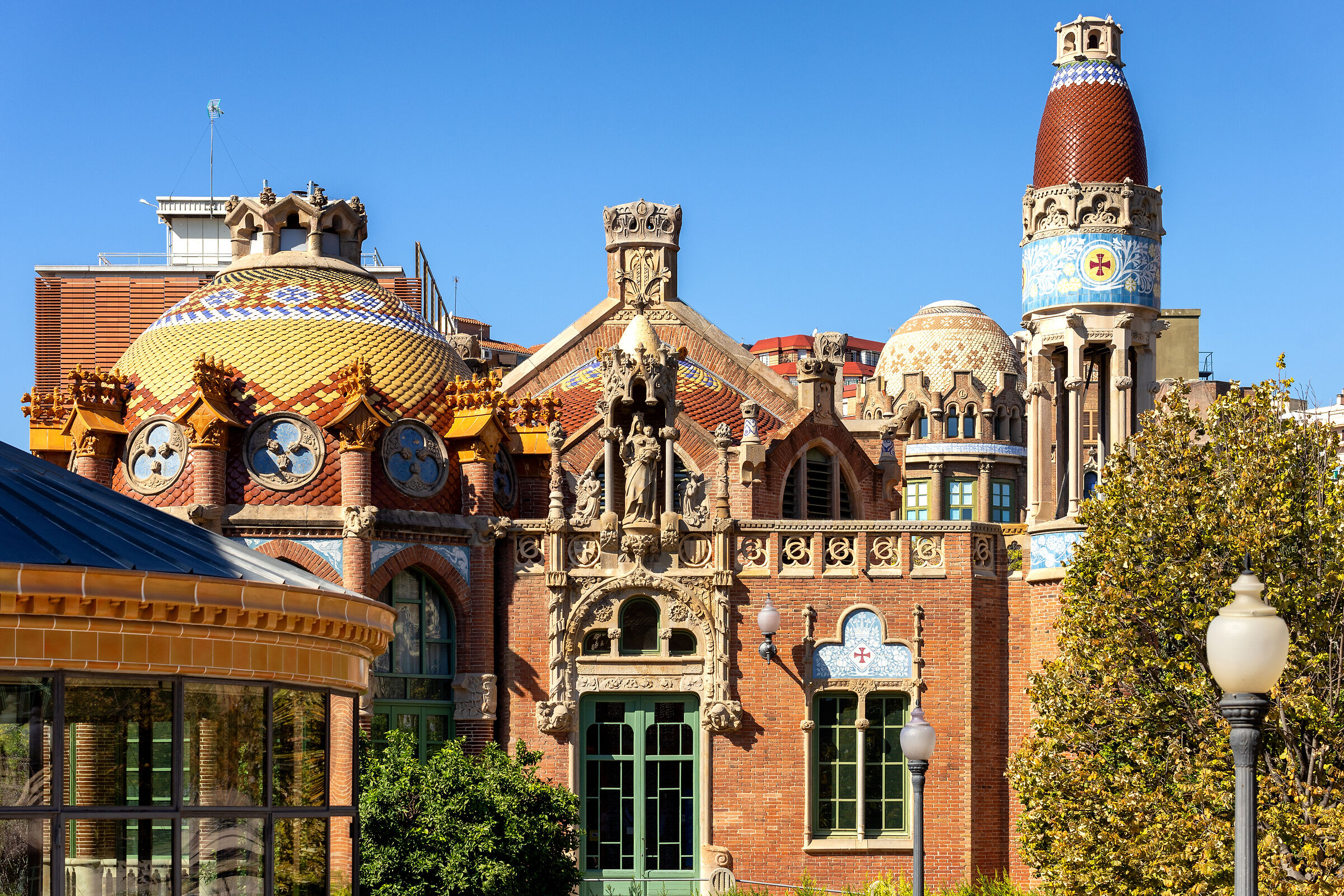 Modernismo: Hospital de la Santa Creu i Sant Pau: II