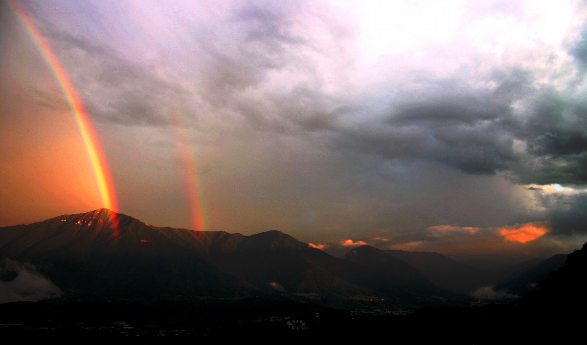 Doppio arcobaleno.