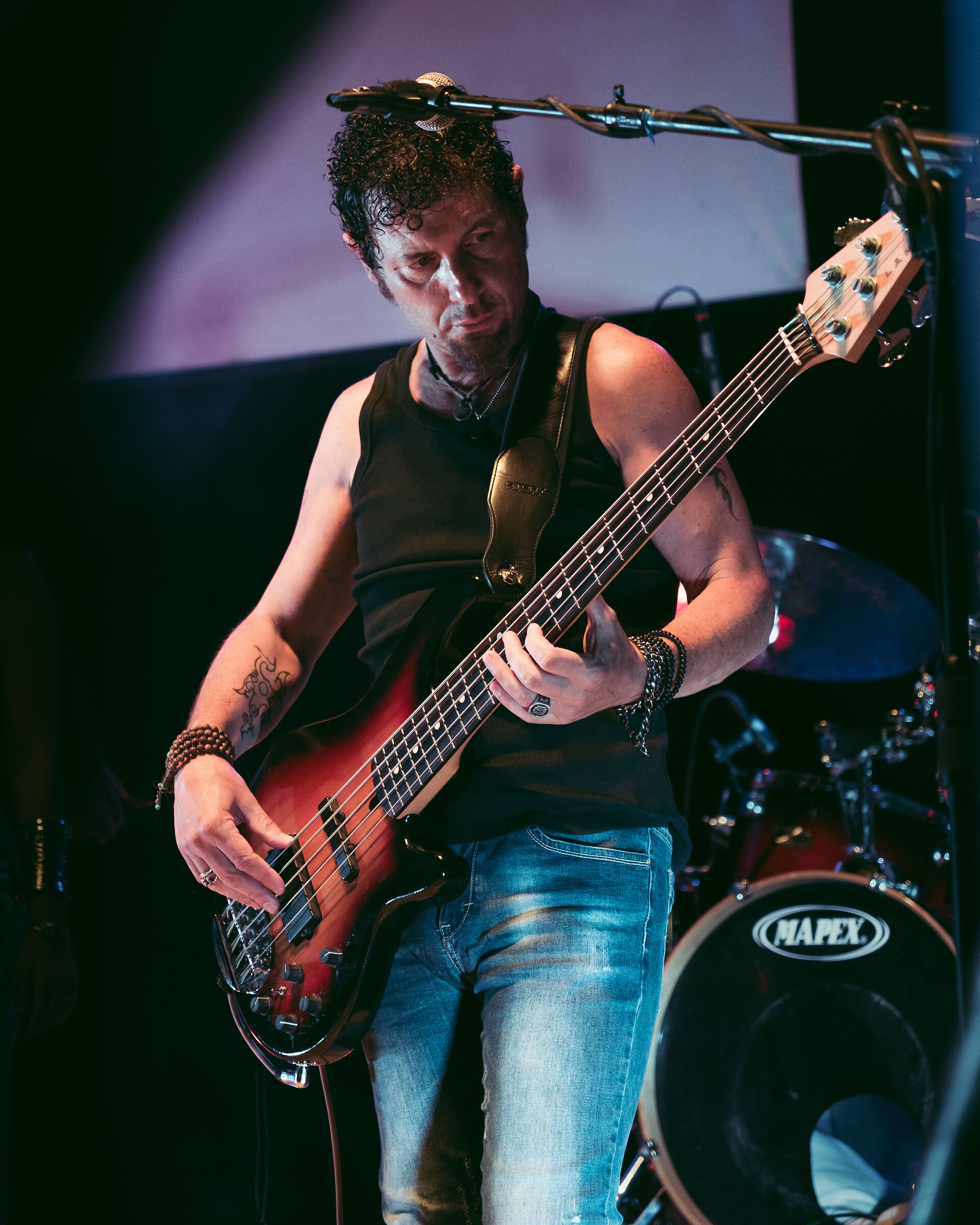 Bass player - Paolo Vallesi