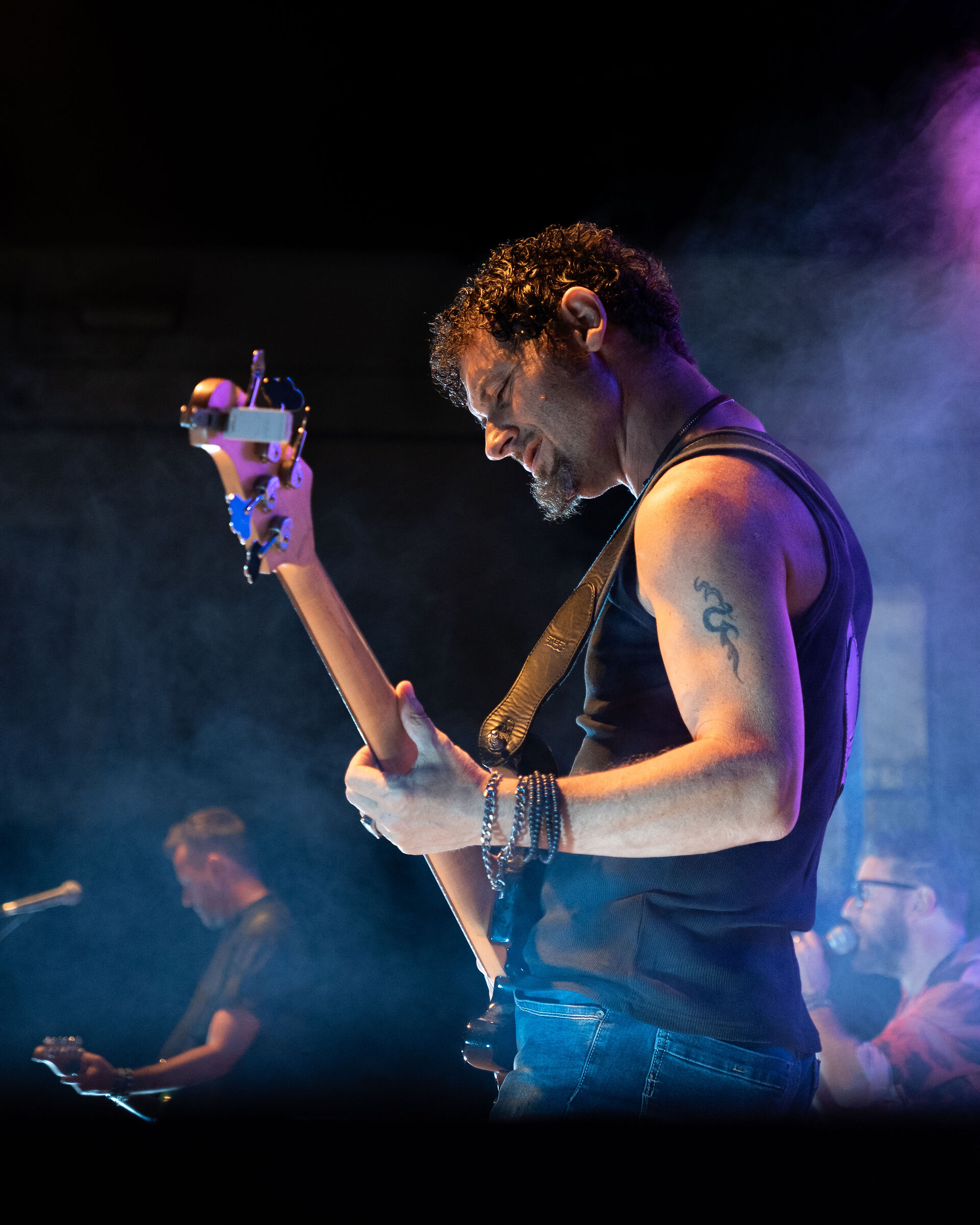 Bass player - Paolo Vallesi