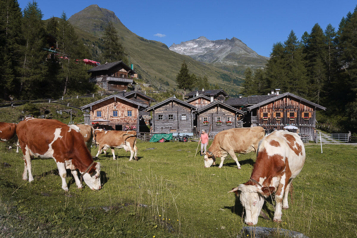 Berghaus Aussergschloss ...
