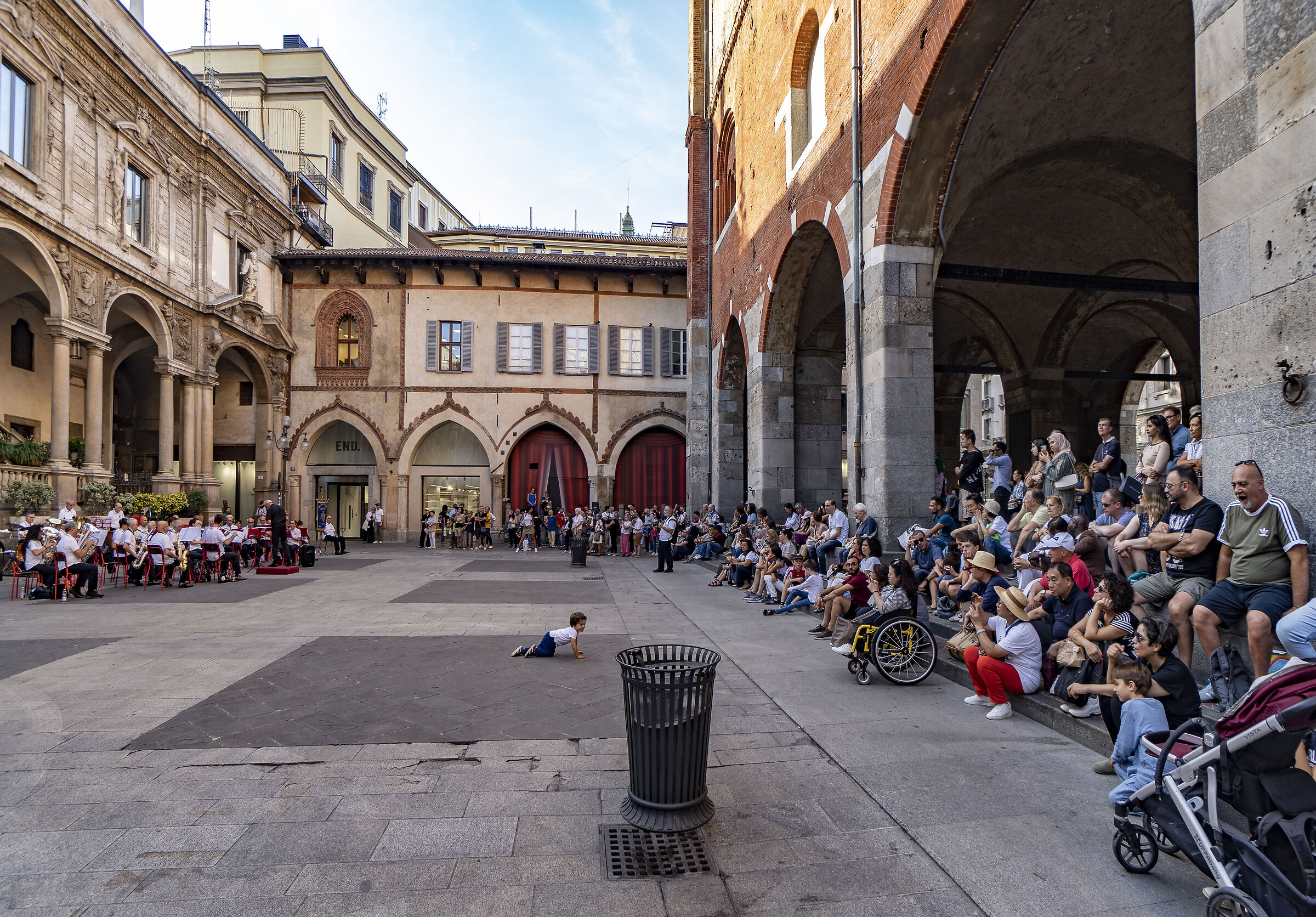 Intrattenimento musicale in Piazza dei Mercanti