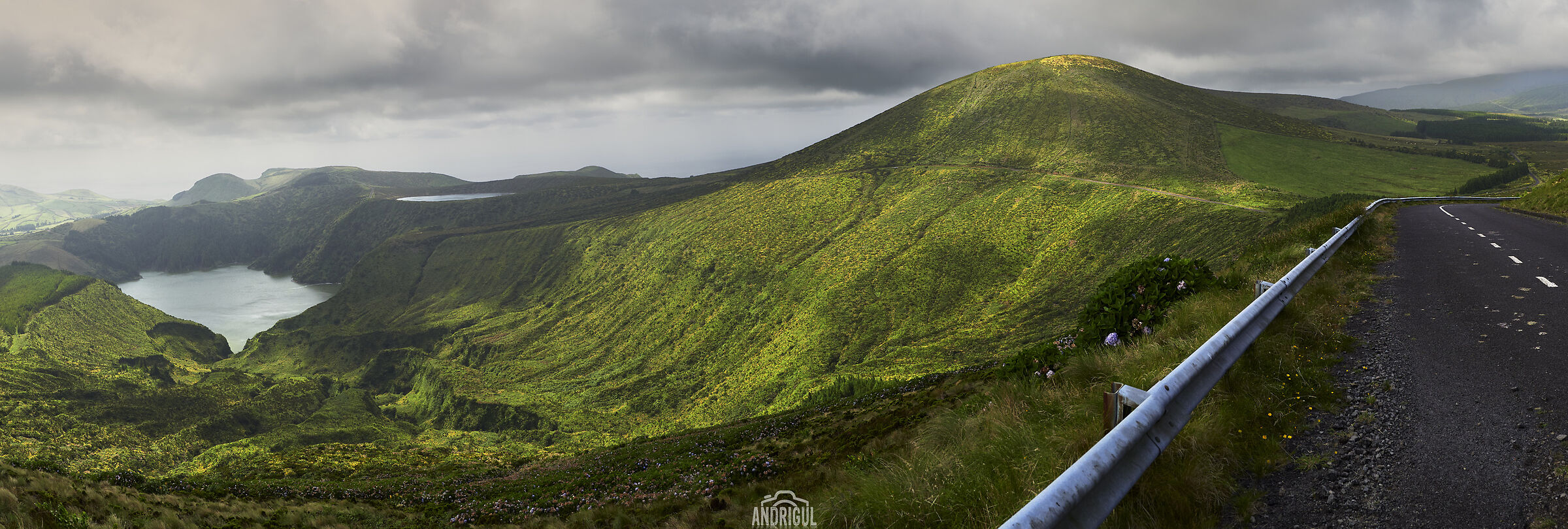 Lagoa Funda and Lagoa Rasa