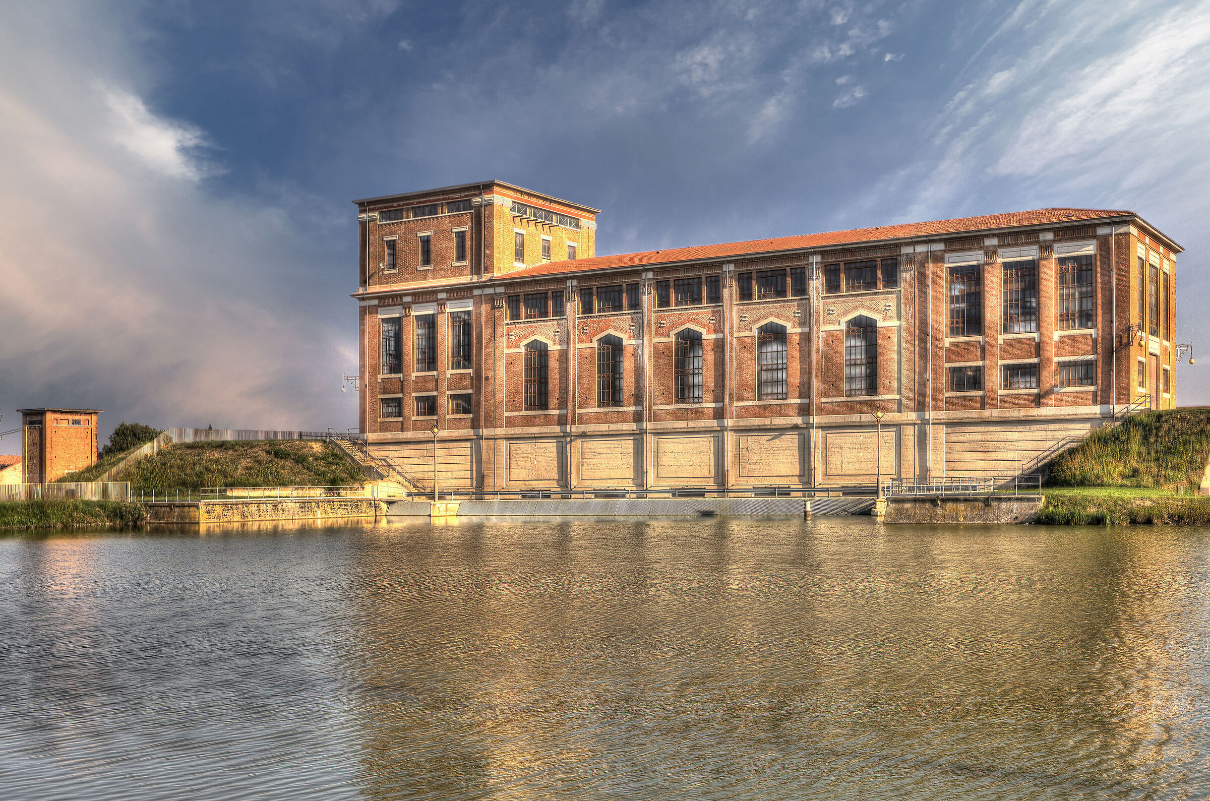 Impianto idrovoro Mondine a Moglia di Mantova