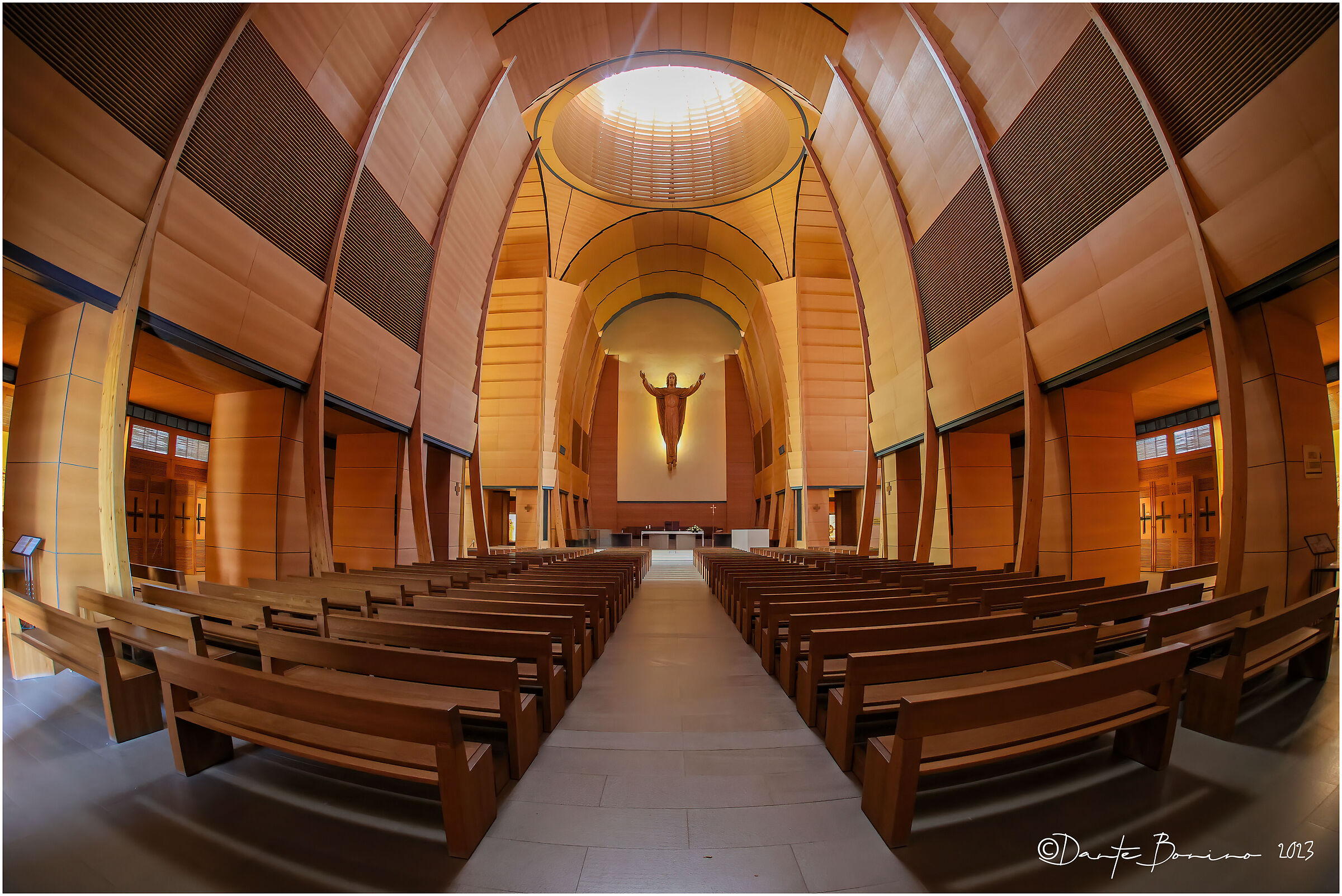 Basilica Don Bosco (interior)